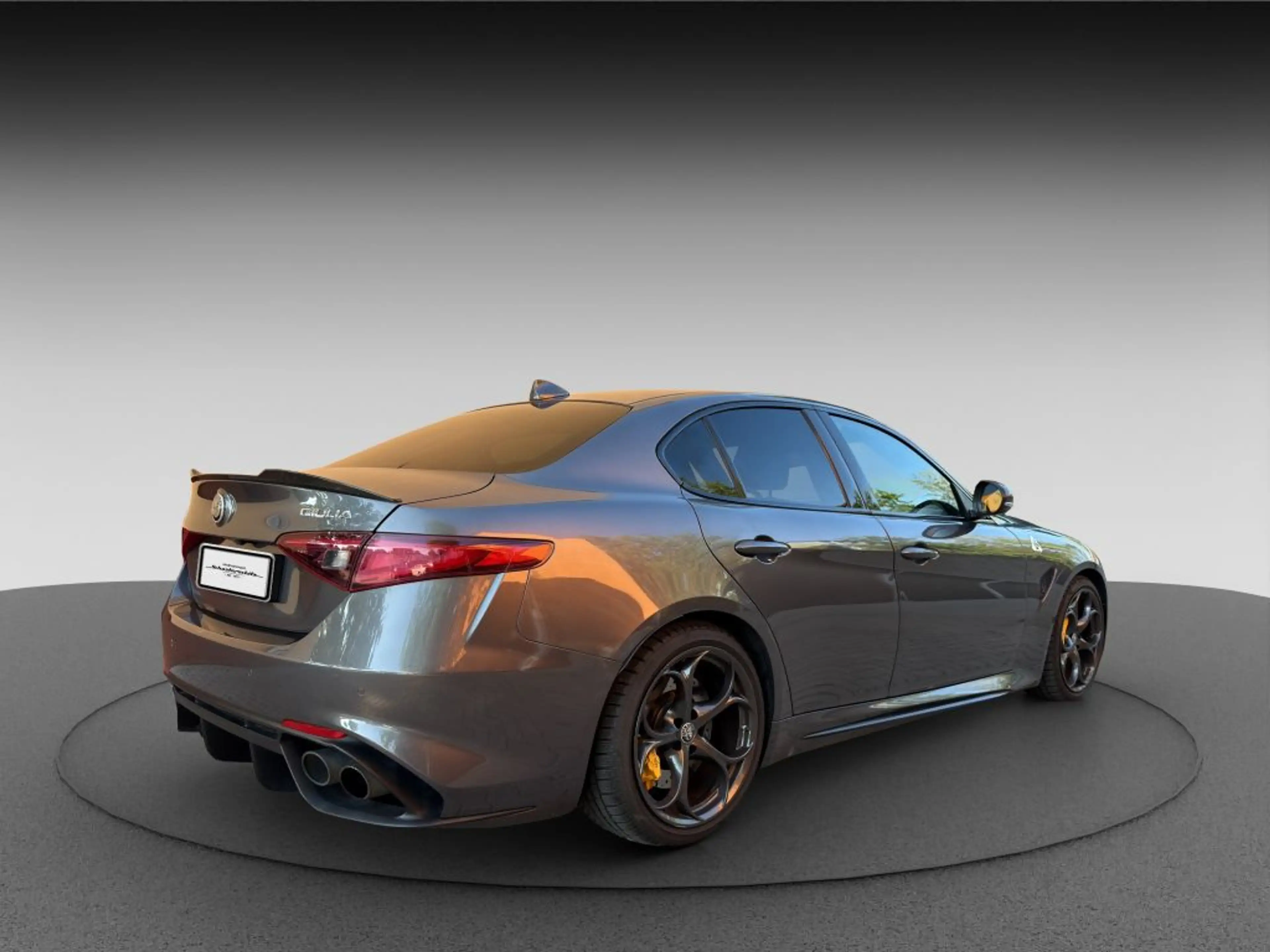Alfa Romeo Giulia GIULIA QUADRIFOGLIO SCHECKHEFT 2. HAND DE FZG. — photo 7