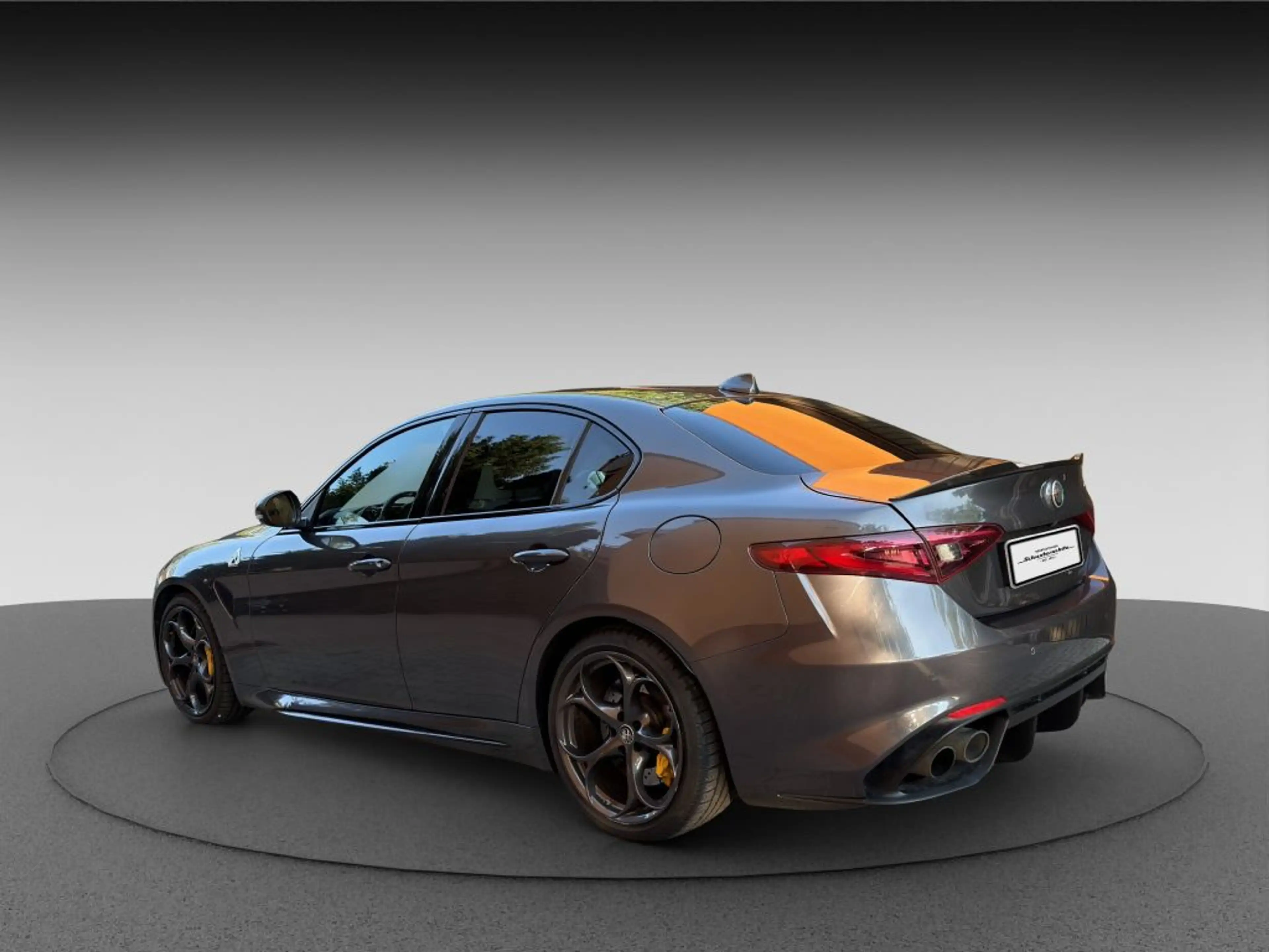 Alfa Romeo Giulia GIULIA QUADRIFOGLIO SCHECKHEFT 2. HAND DE FZG. — photo 5