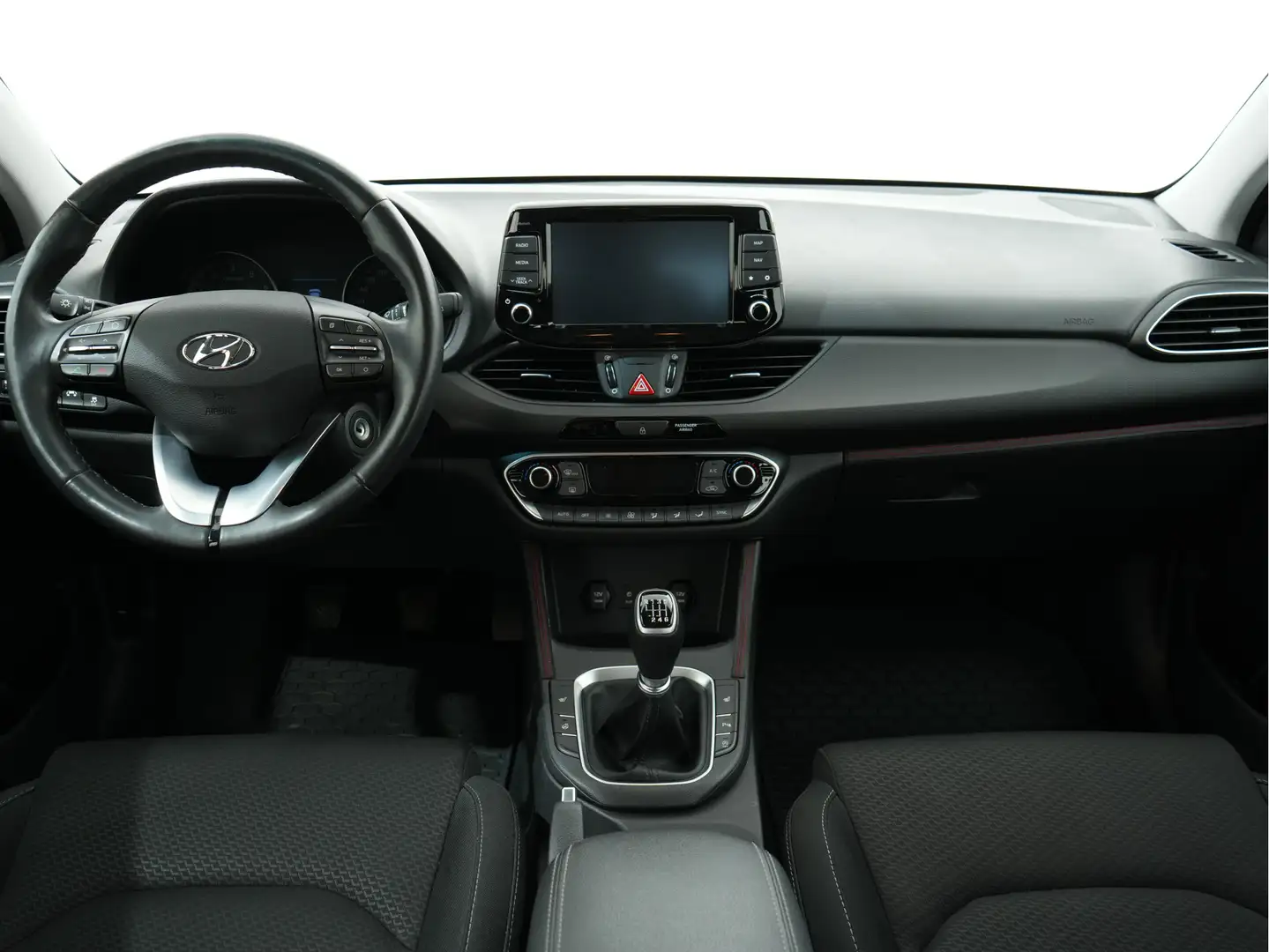 Hyundai i30 Wagon 1.4 T-GDI 140PK PREMIUM | Winterpack | Carpl Rood - 2