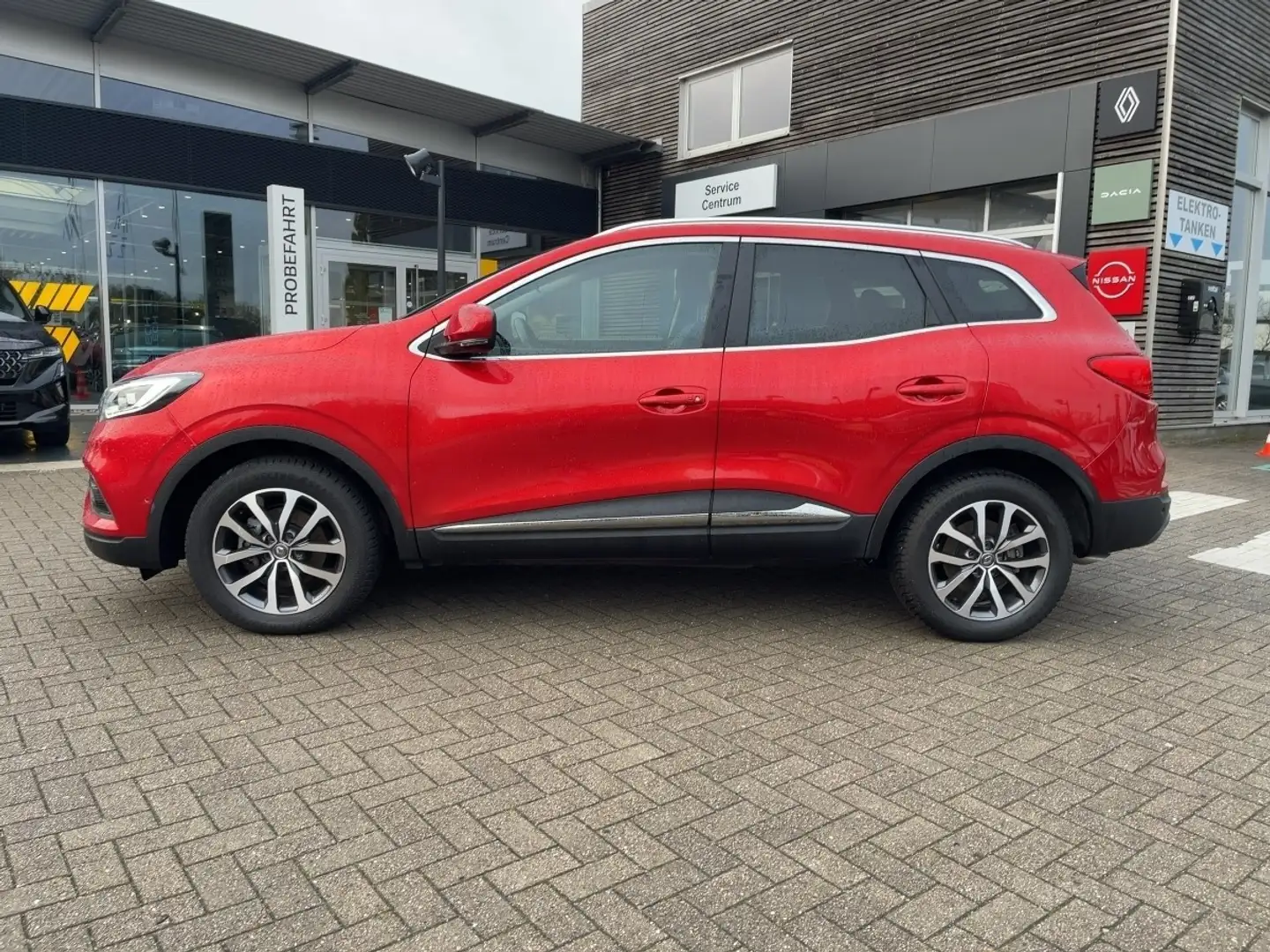 Renault Kadjar Intens TCe 140 EDC Automatik / Panorama Rot - 2