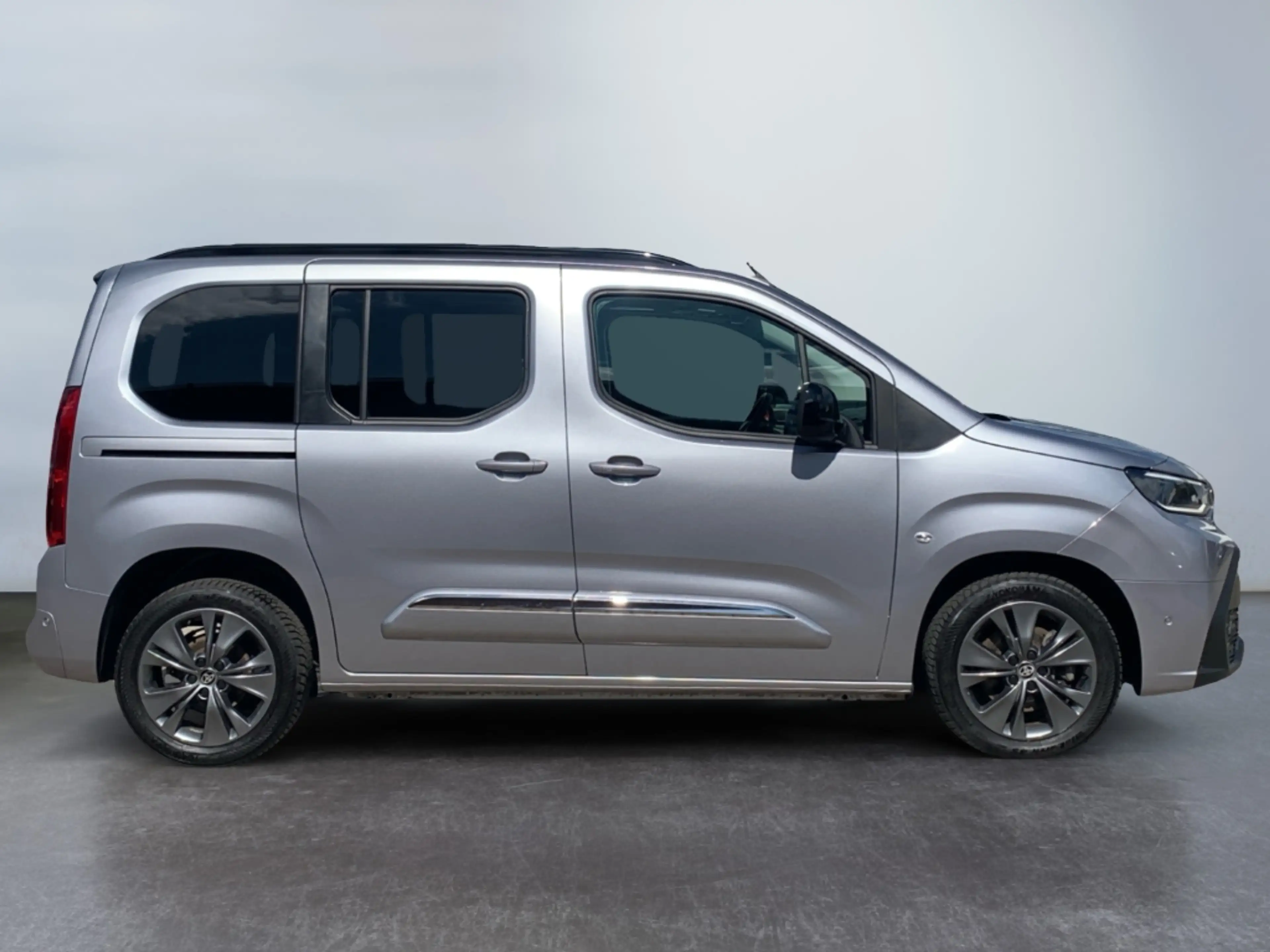 Toyota Proace City Verso 1.5 D-4D L1 Lounge *Pano*RCam* — photo 10