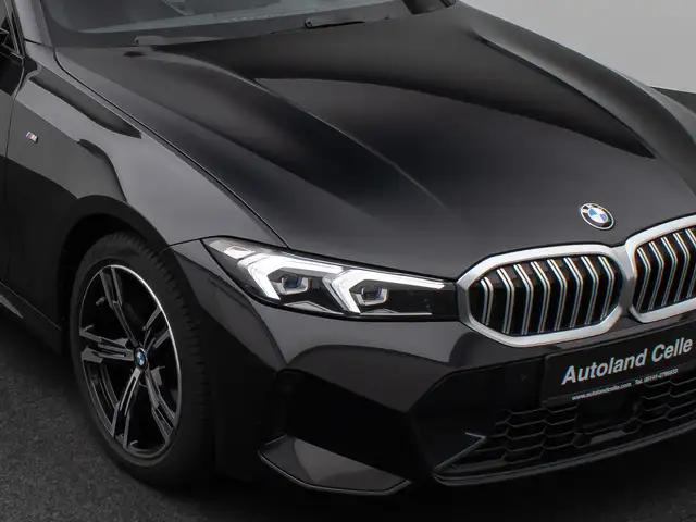 BMW 3 Series view 19