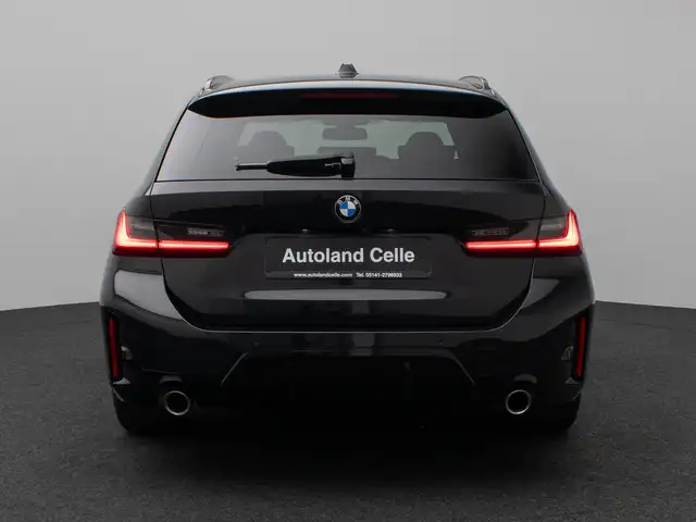 BMW 3 Series view 8