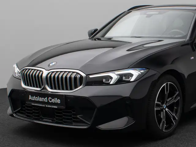 BMW 3 Series view 18