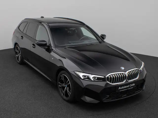 BMW 3 Series view 3