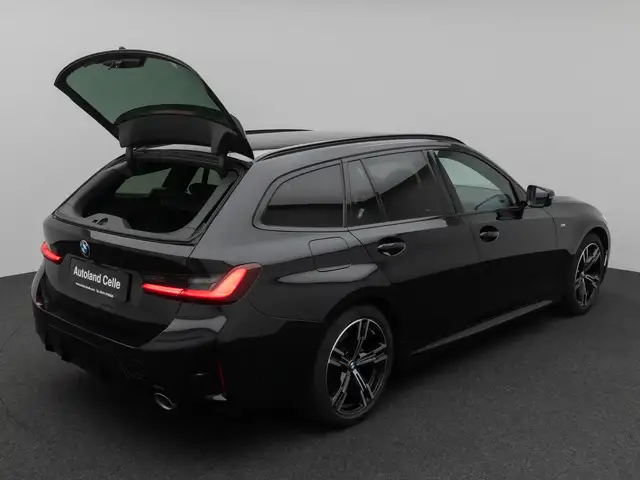 BMW 3 Series view 13