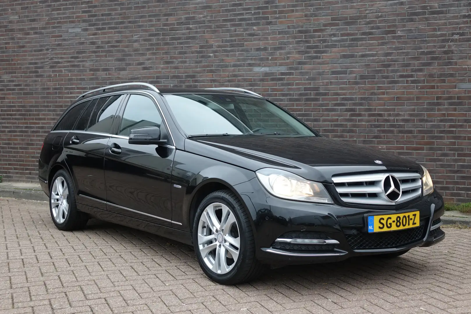 Mercedes-Benz C 180 Estate Business Class 125! Avantgarde YOUNGTIMER N Zwart - 2