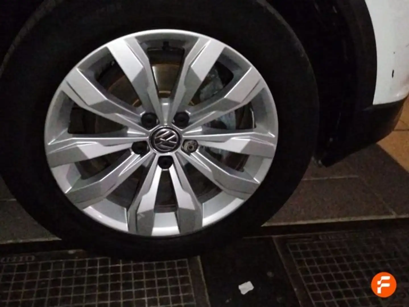 Volkswagen T-Roc 1.0 TSI Advance Blanco - 2