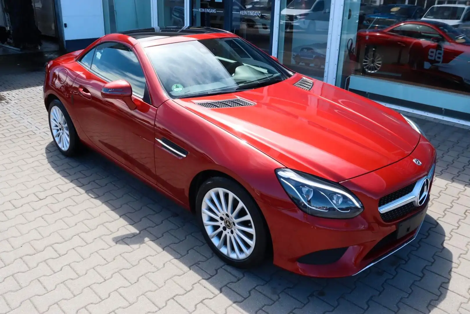 Mercedes-Benz SLC 200 SLC Roadster SLC 200 Rot - 2