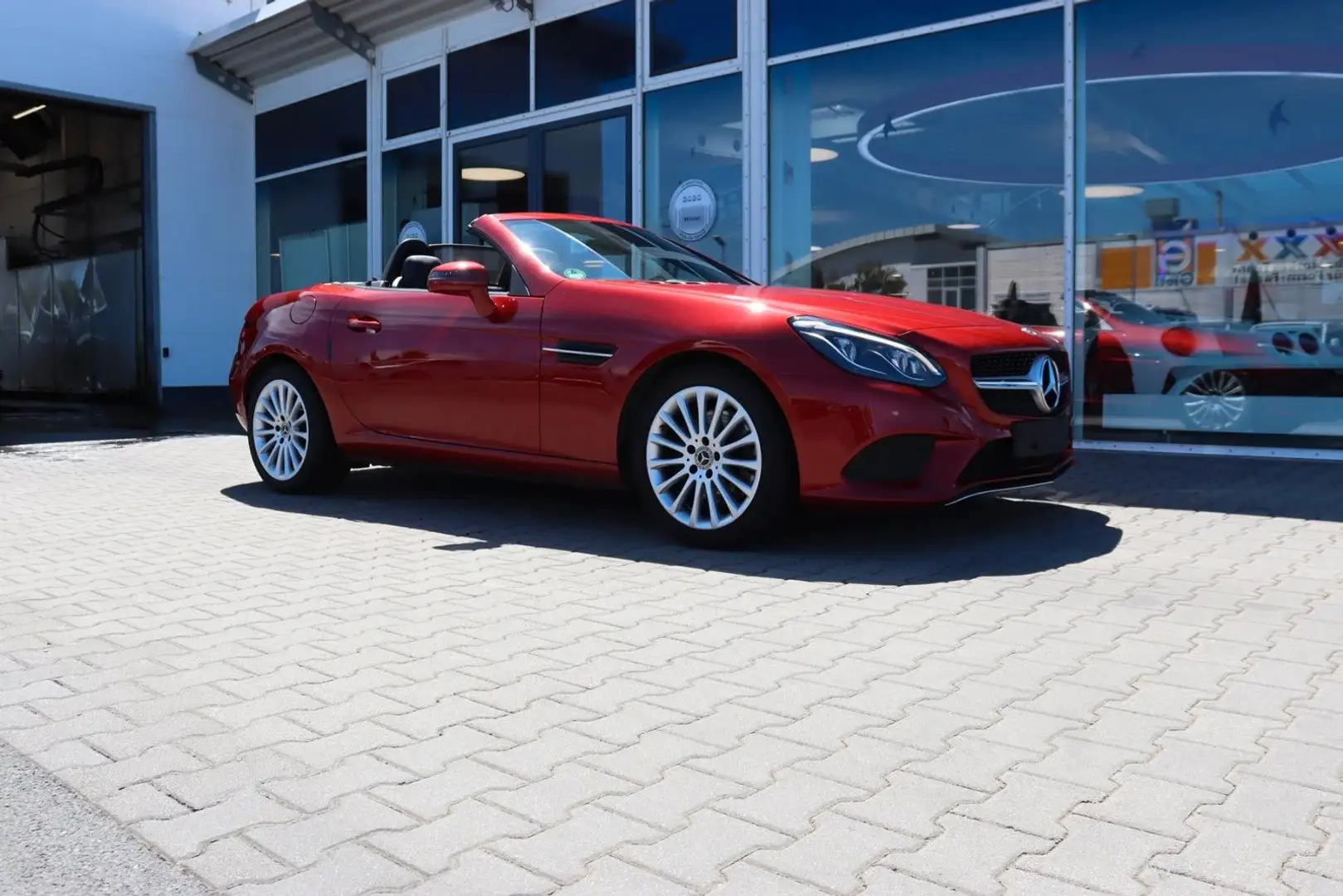 Mercedes-Benz SLC 200 SLC Roadster SLC 200 Rot - 1