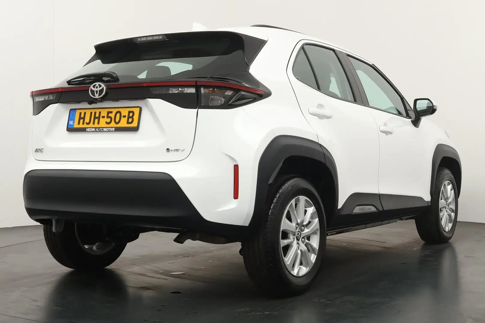 Toyota Yaris Cross 1.5 Hybrid 115pk Active | Navigatie via App | Adap Wit - 2