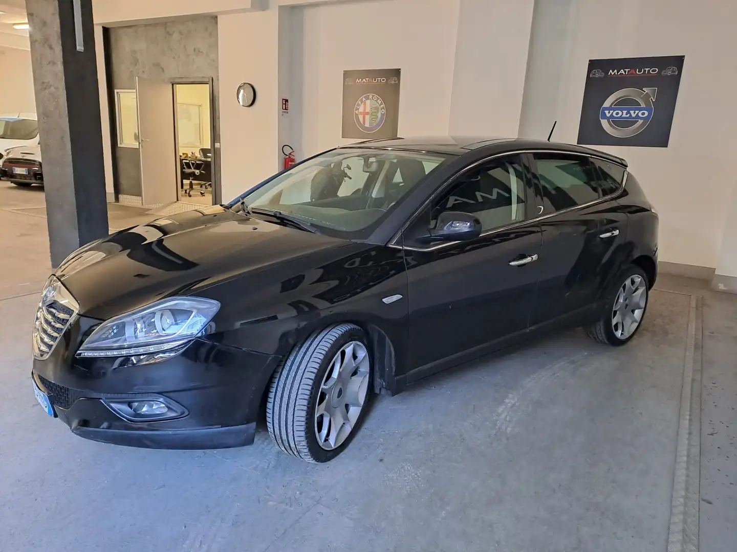 Lancia Delta Delta 1.9 MJT Twinturbo DPF Platino Nero - 2