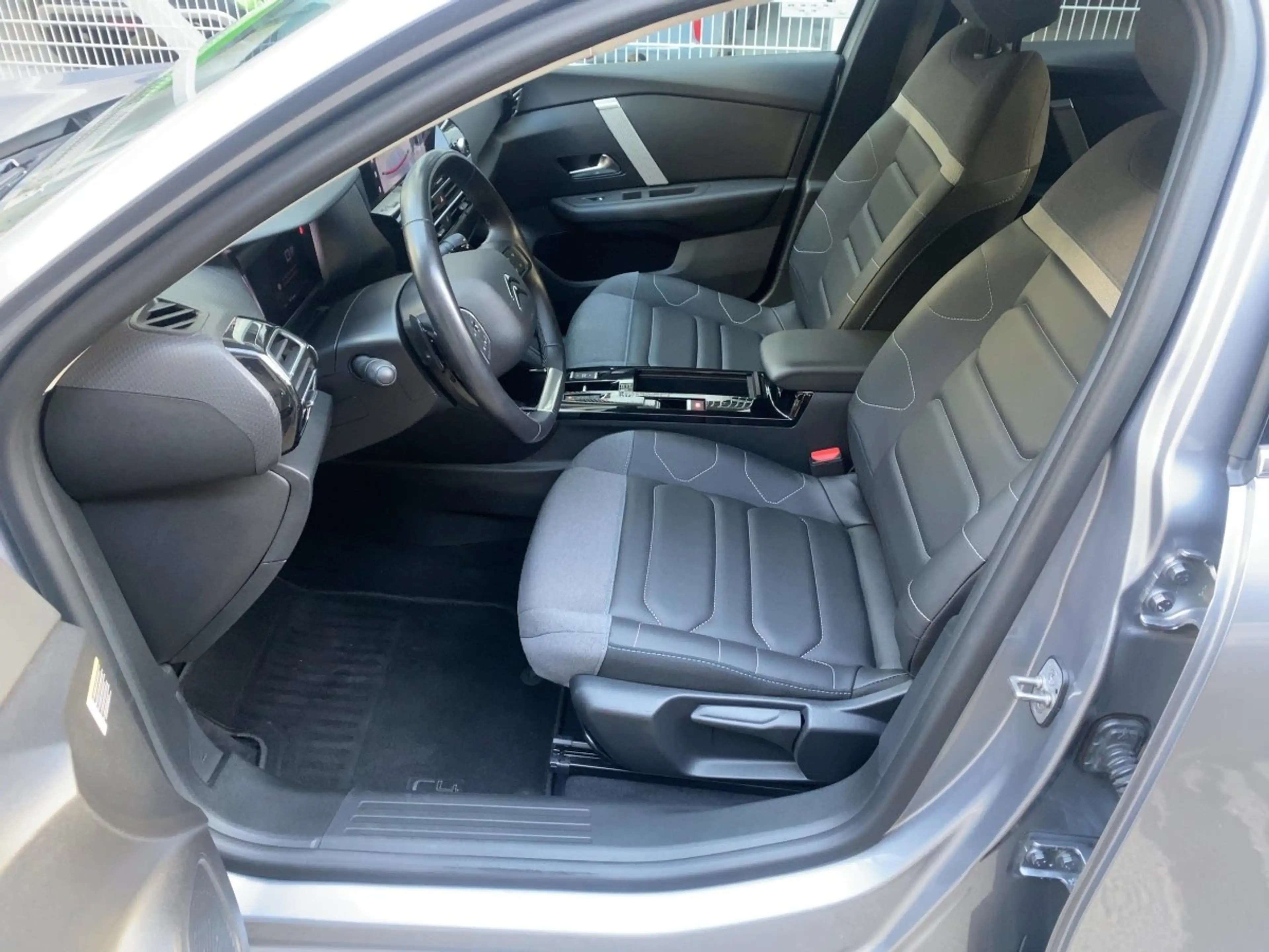 Citroen C4 X 1.2 PureTech 130 Max LED+Navi+2xKlima+Kam. — photo 9