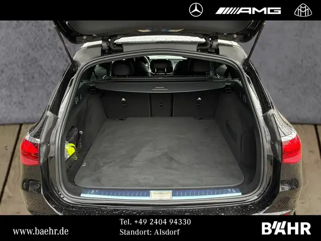 Mercedes-Benz 220 view 10