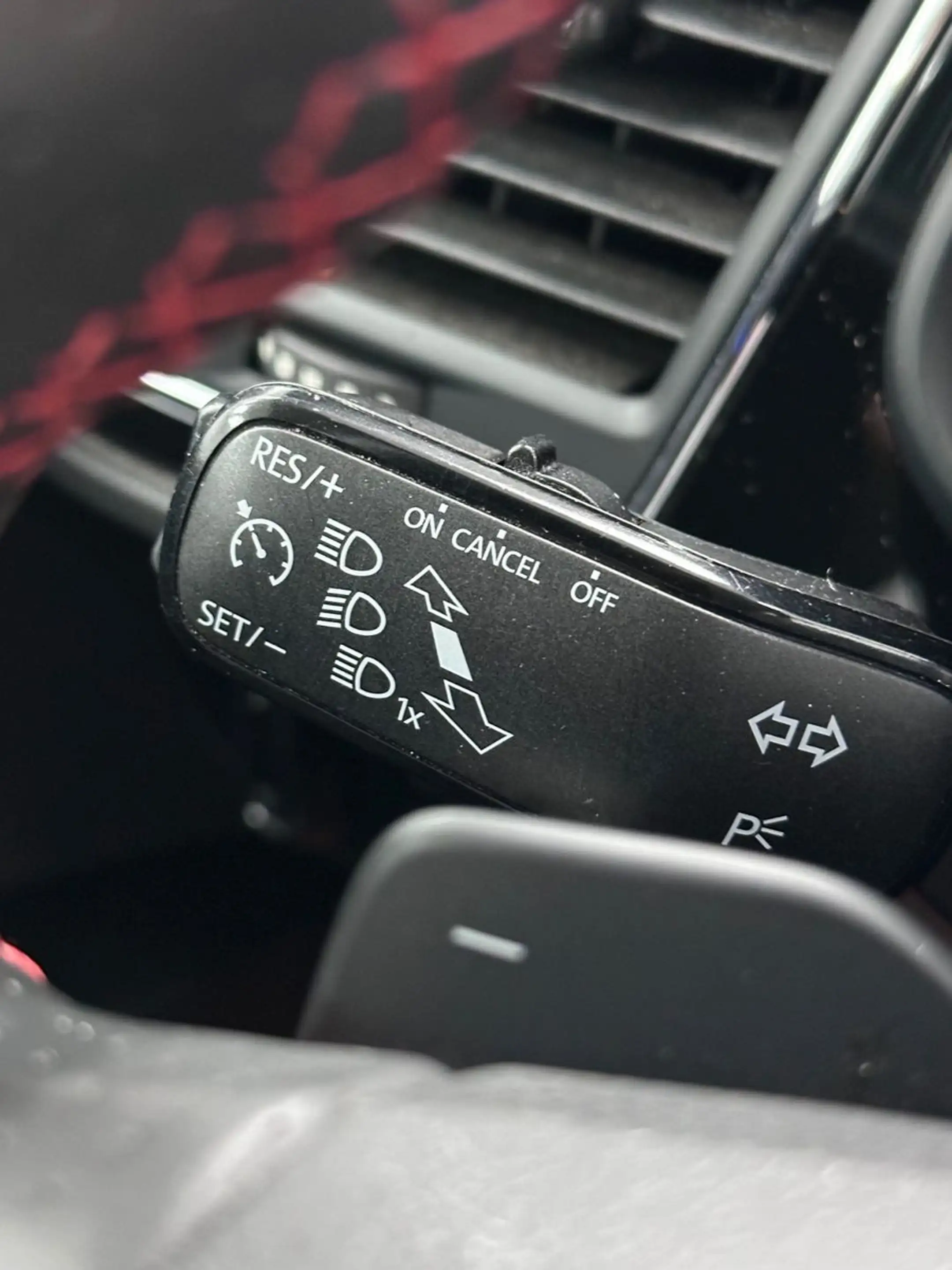 SEAT Leon SC FR STANDHEIZUNG+NAVI+LED+KAM+PDC — photo 27