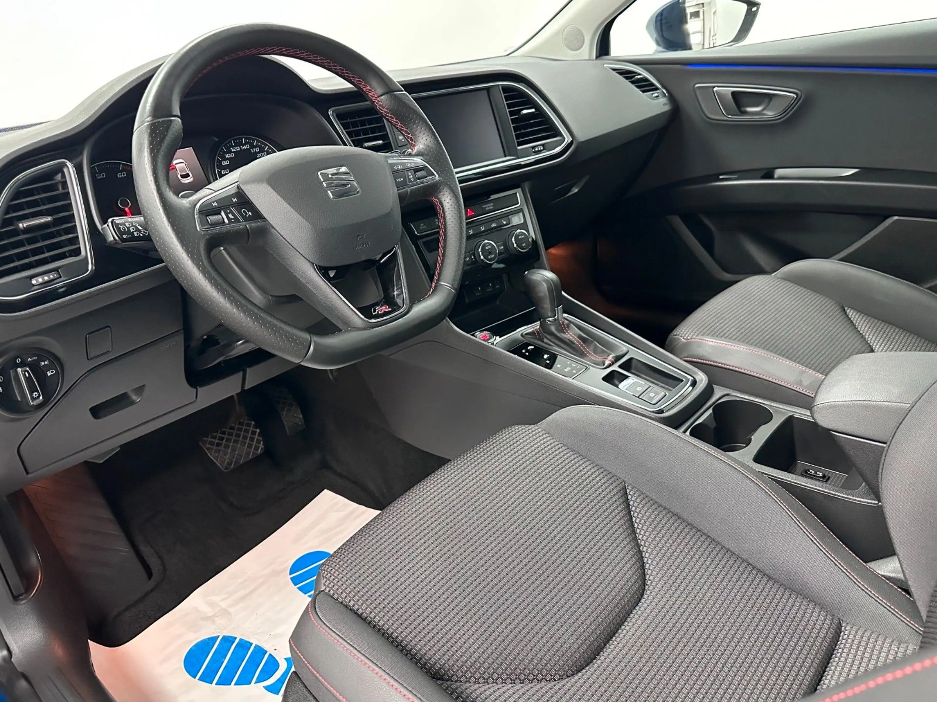 SEAT Leon SC FR STANDHEIZUNG+NAVI+LED+KAM+PDC — photo 9