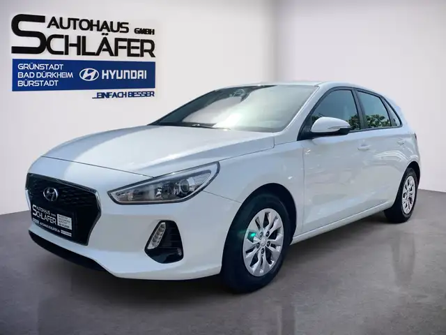 Hyundai i30 1.4 Select 1 Hd 8xbereift