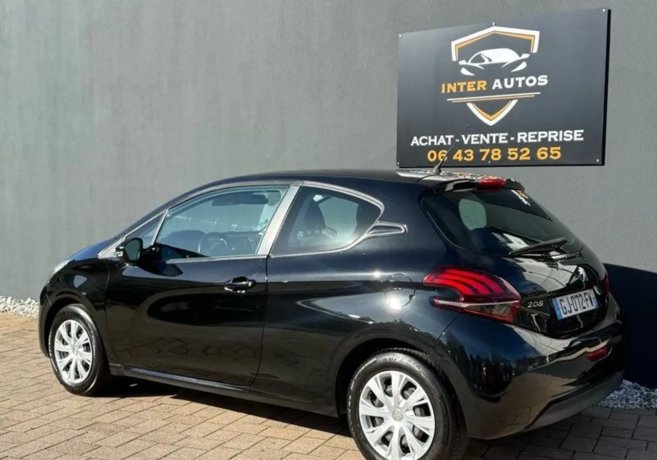 Peugeot 208 208 — photo 3
