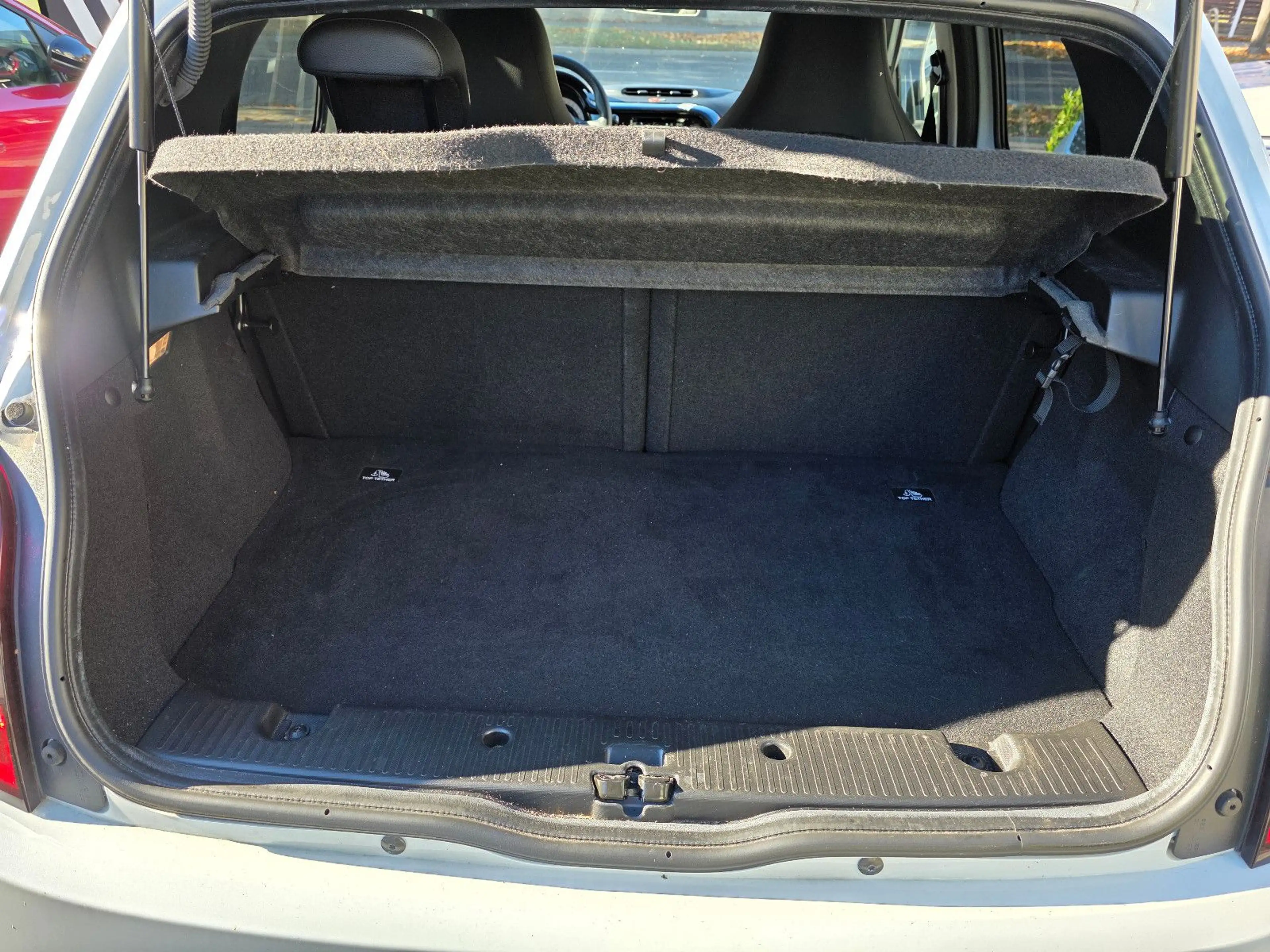 Renault Twingo Techno Electric — photo 11