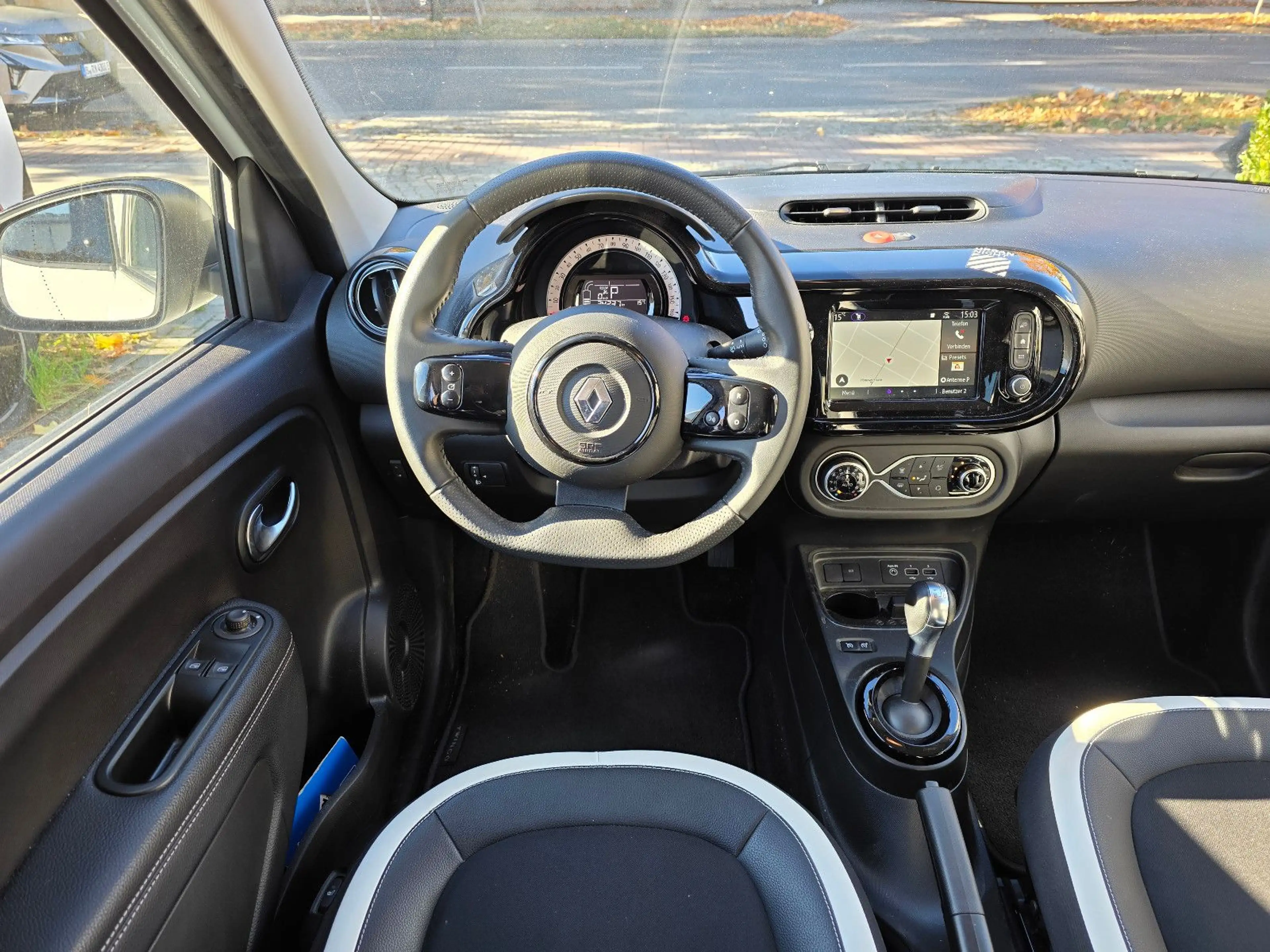 Renault Twingo Techno Electric — photo 8