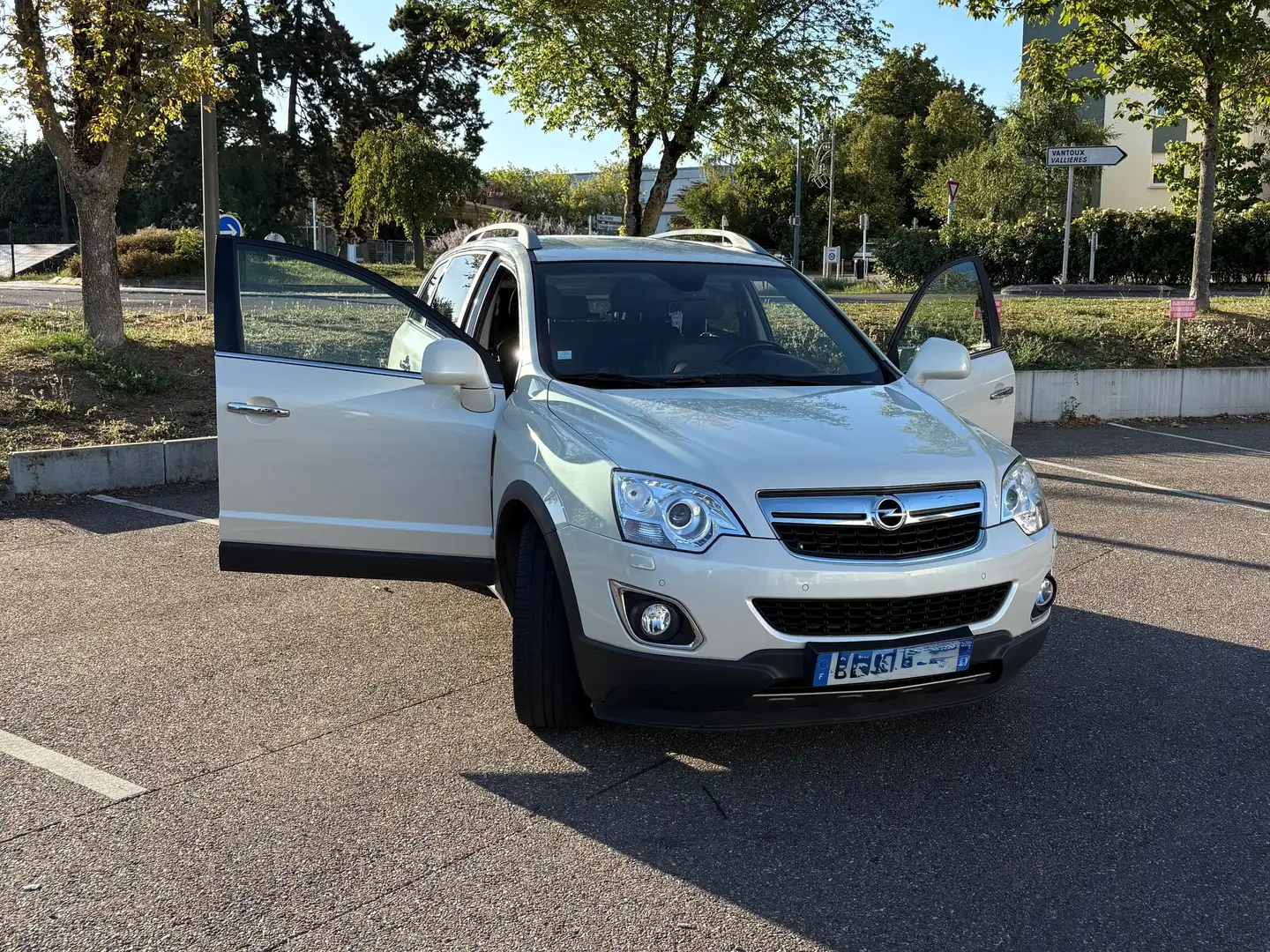 Opel Antara Antara 2.2 CDTI 4x4 Cosmo Beige - 1