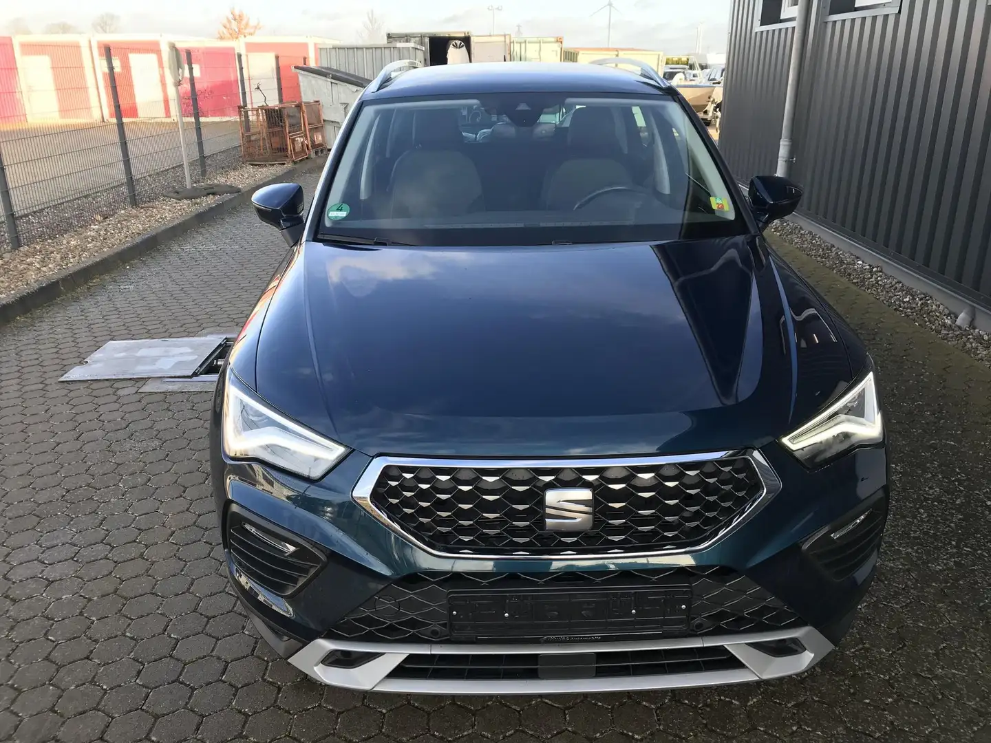 SEAT Ateca 1.5 TSI ACT Xperience OPF / 8 fach bereift 110 ... Grün - 2