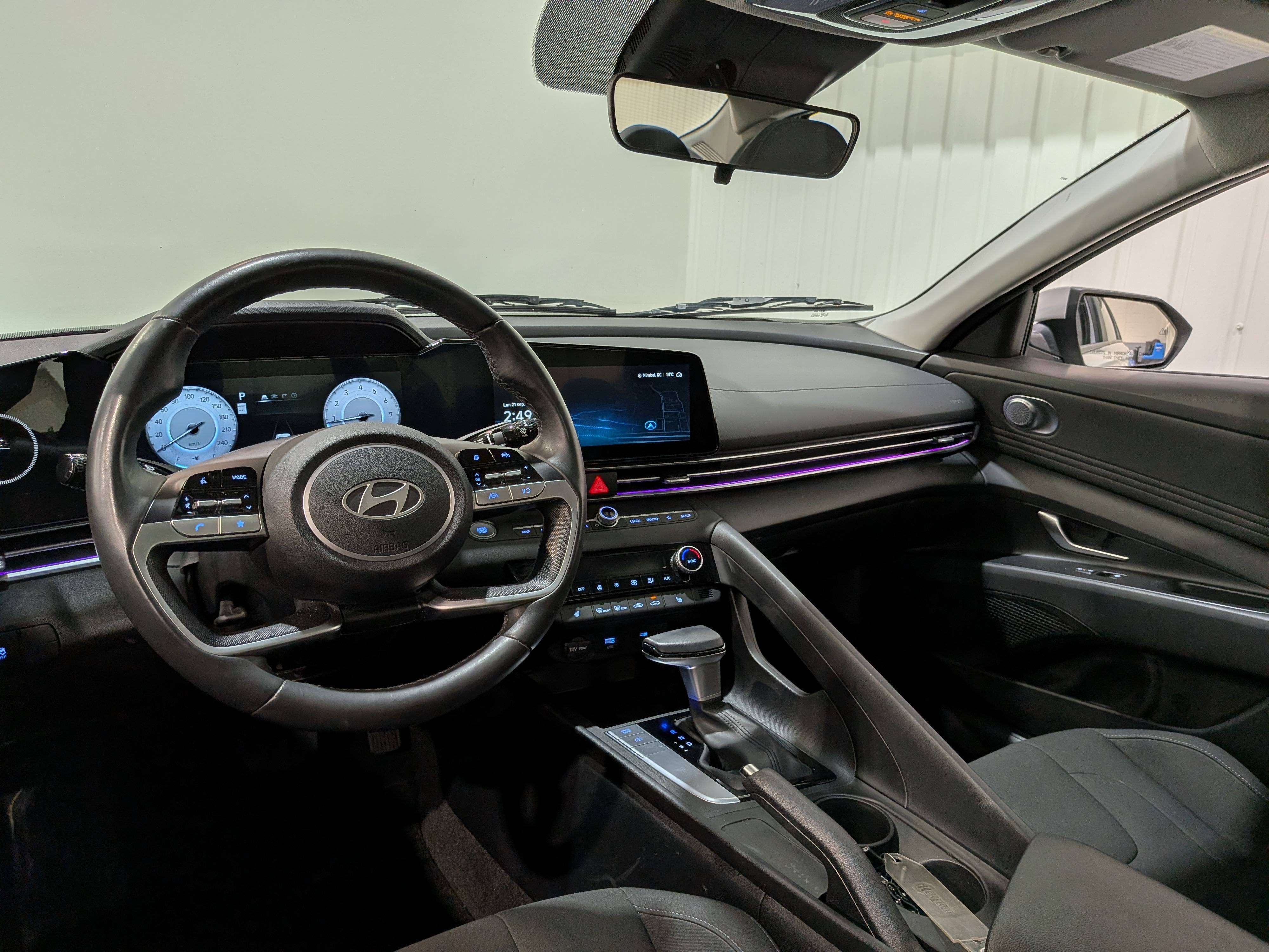 Hyundai Elantra 2025