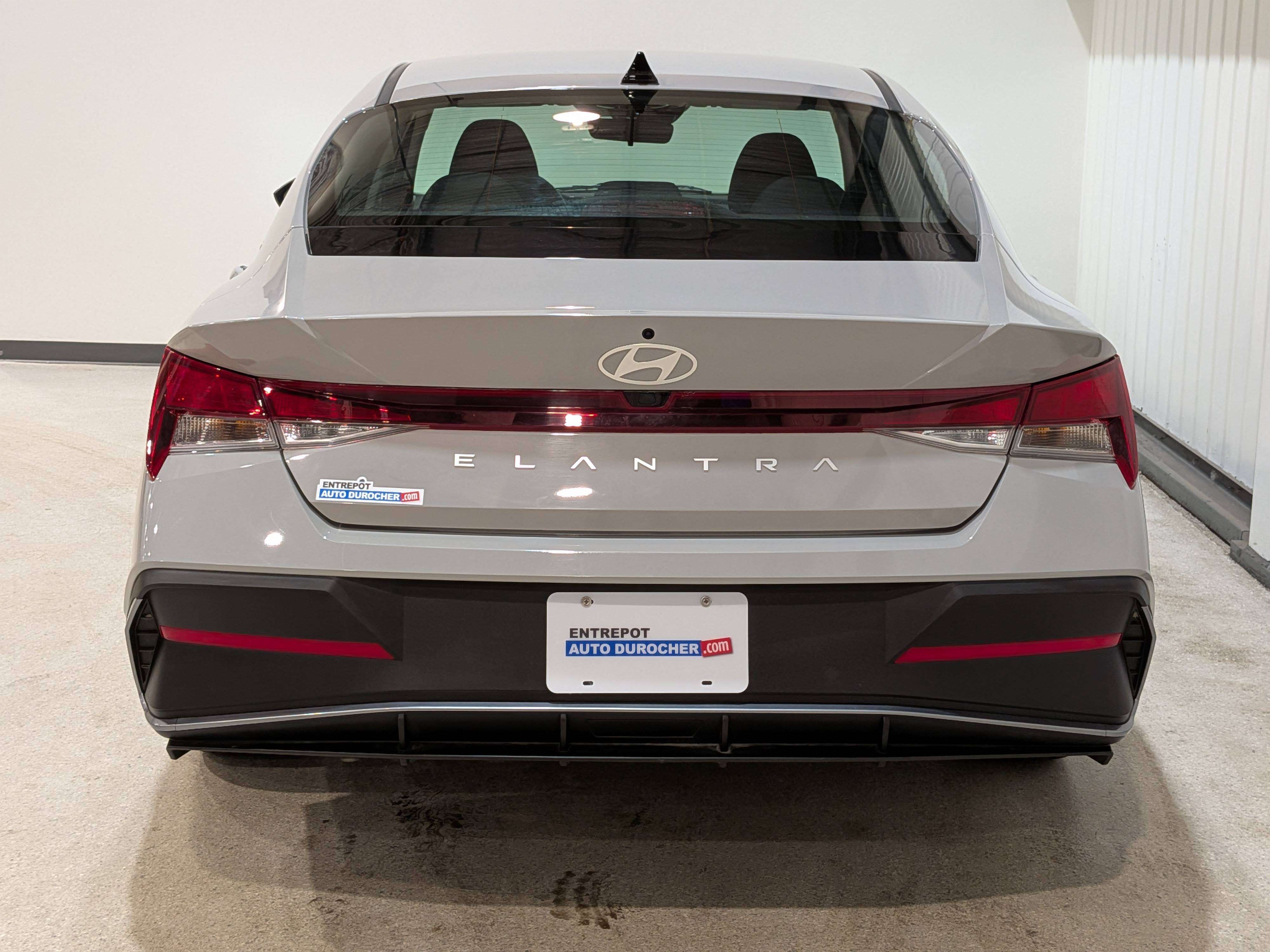 Hyundai Elantra 2025