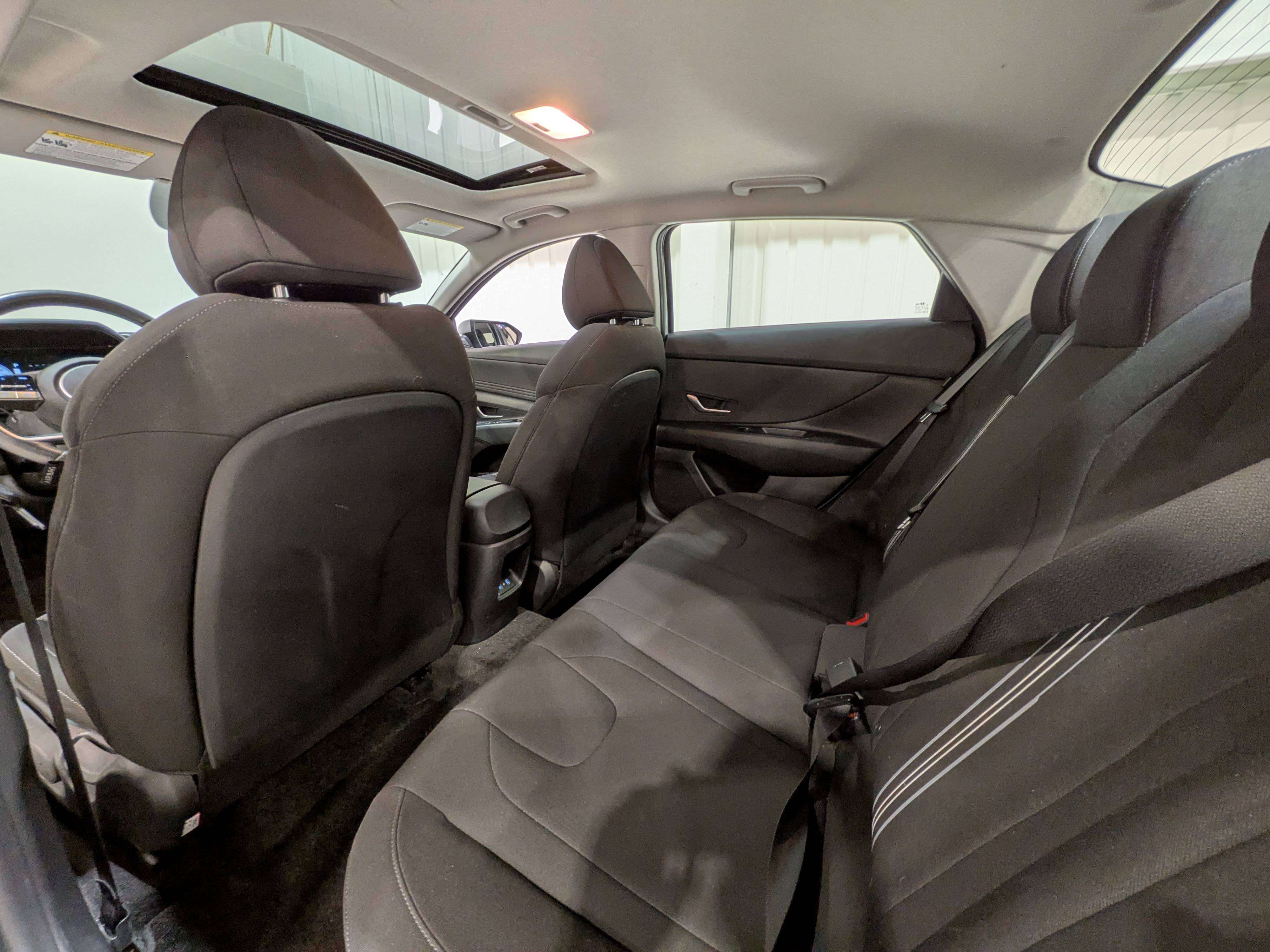 Hyundai Elantra 2025