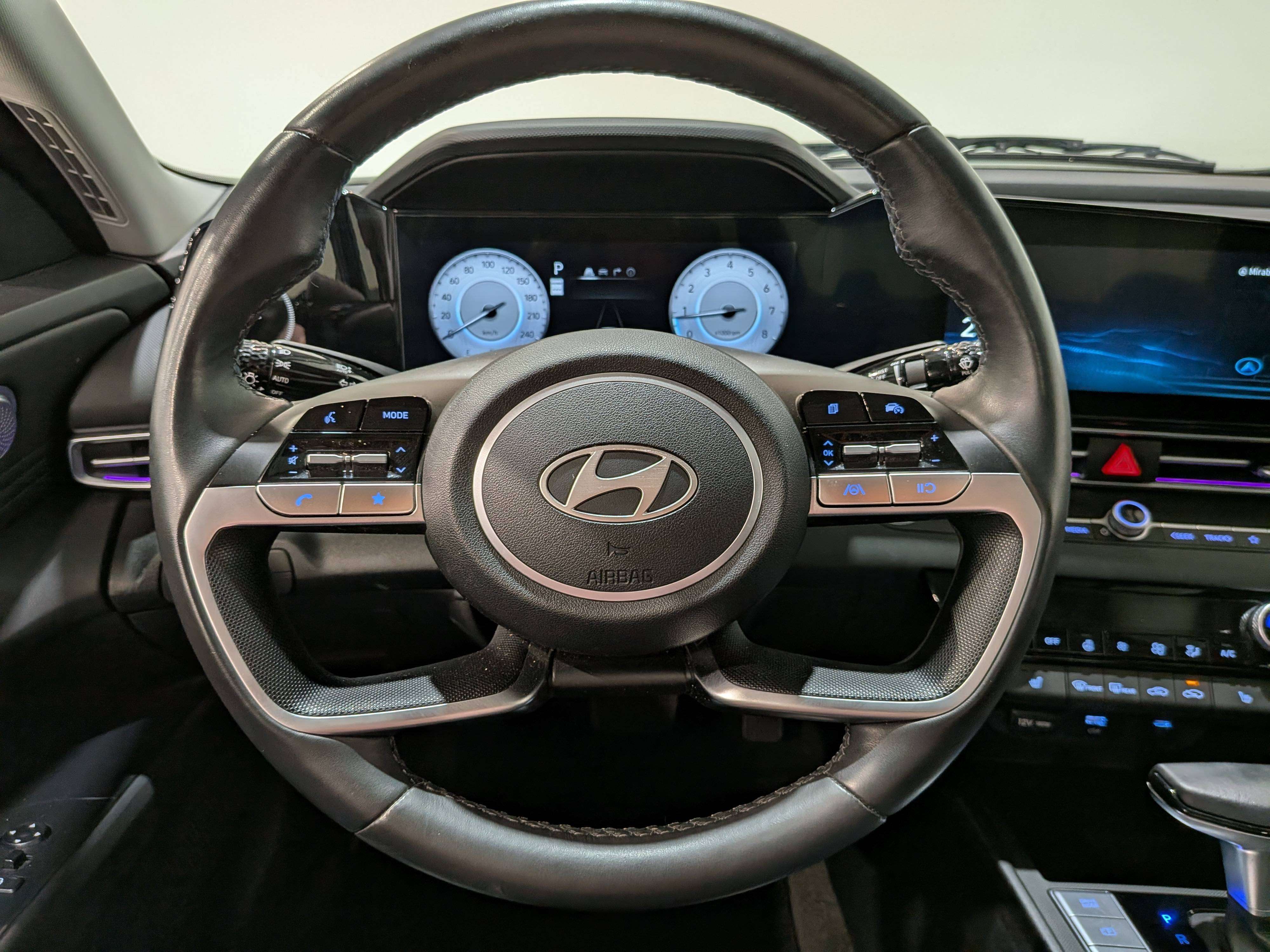 Hyundai Elantra 2025