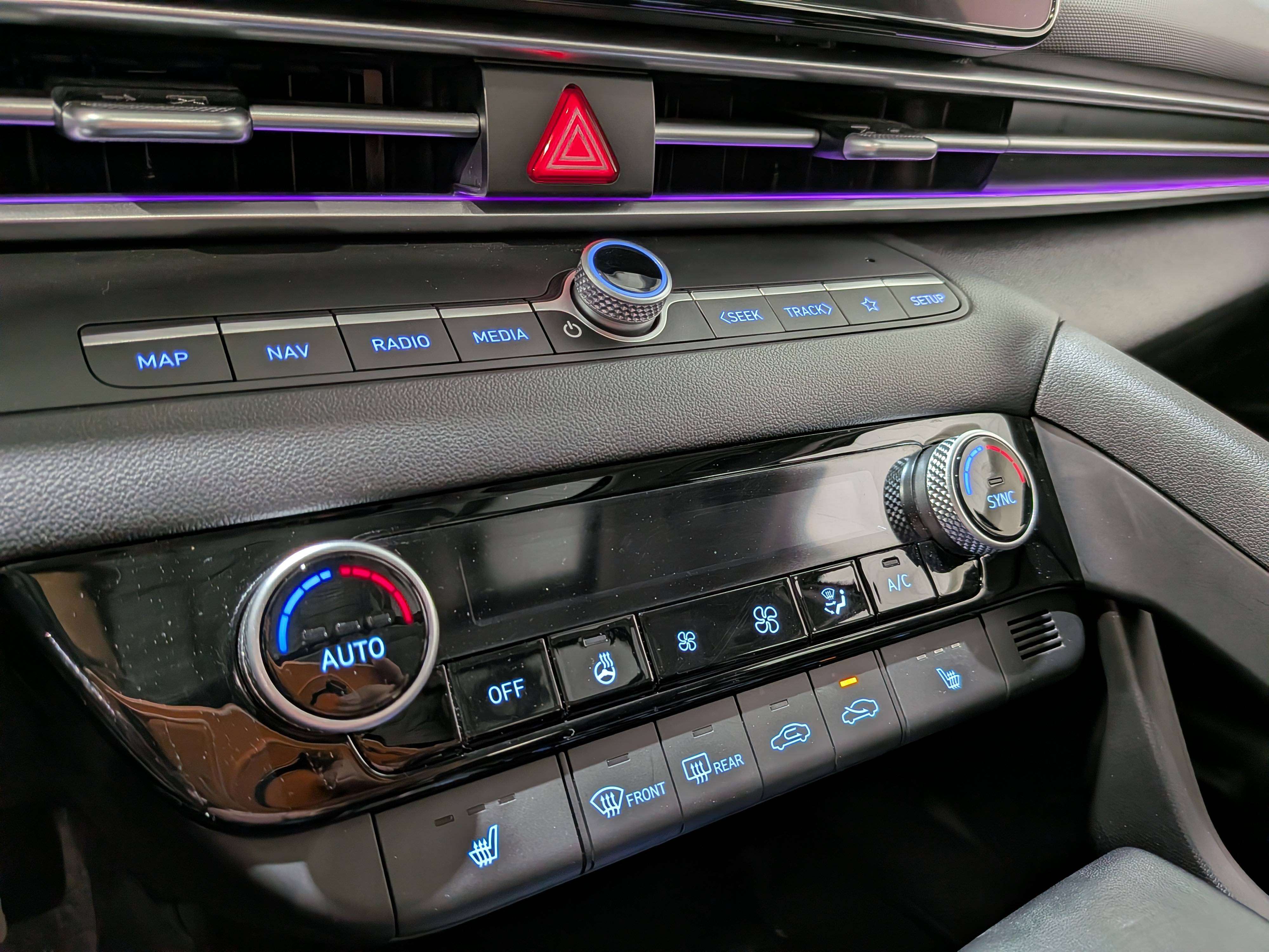 Hyundai Elantra 2025
