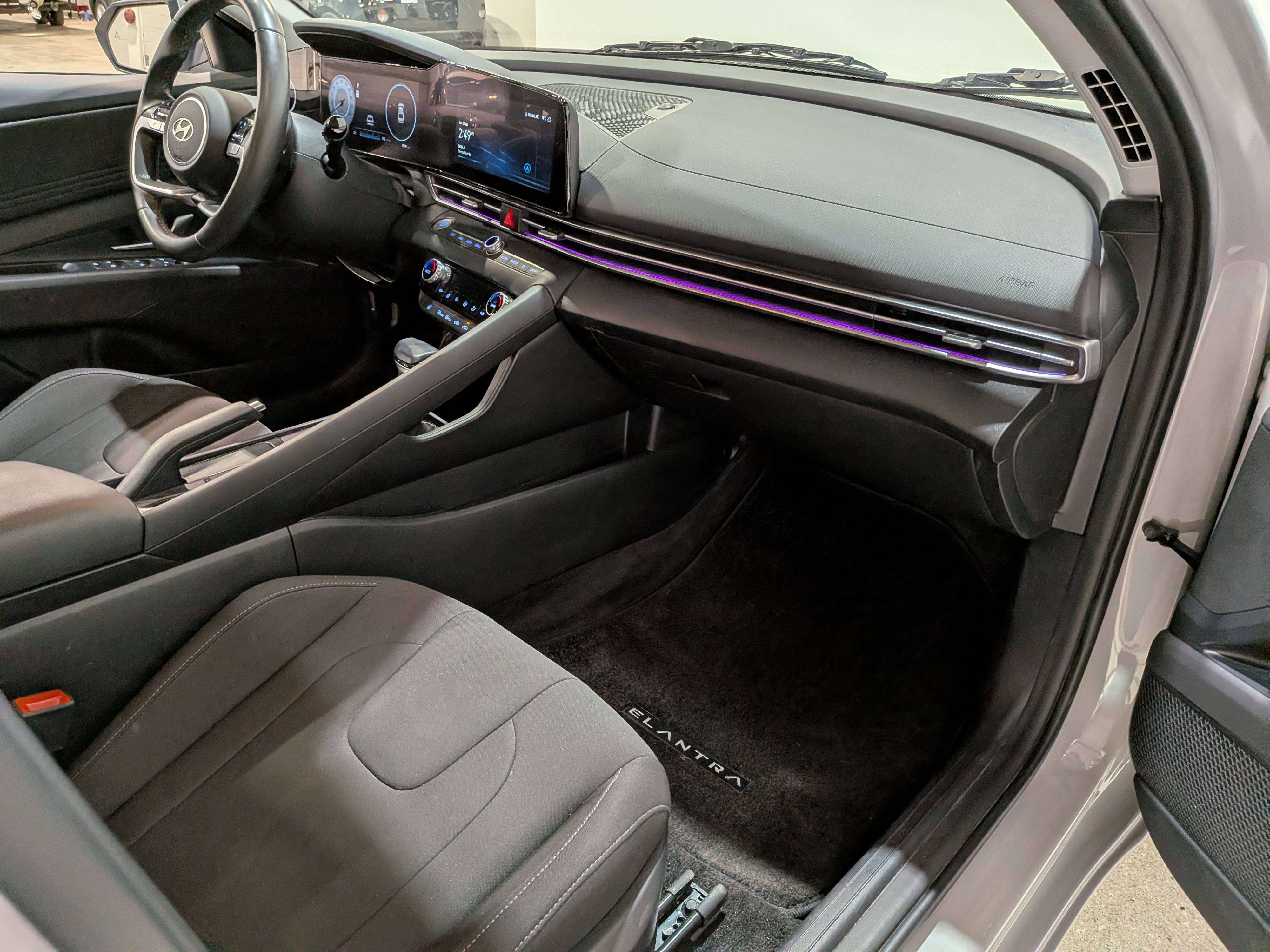 Hyundai Elantra 2025