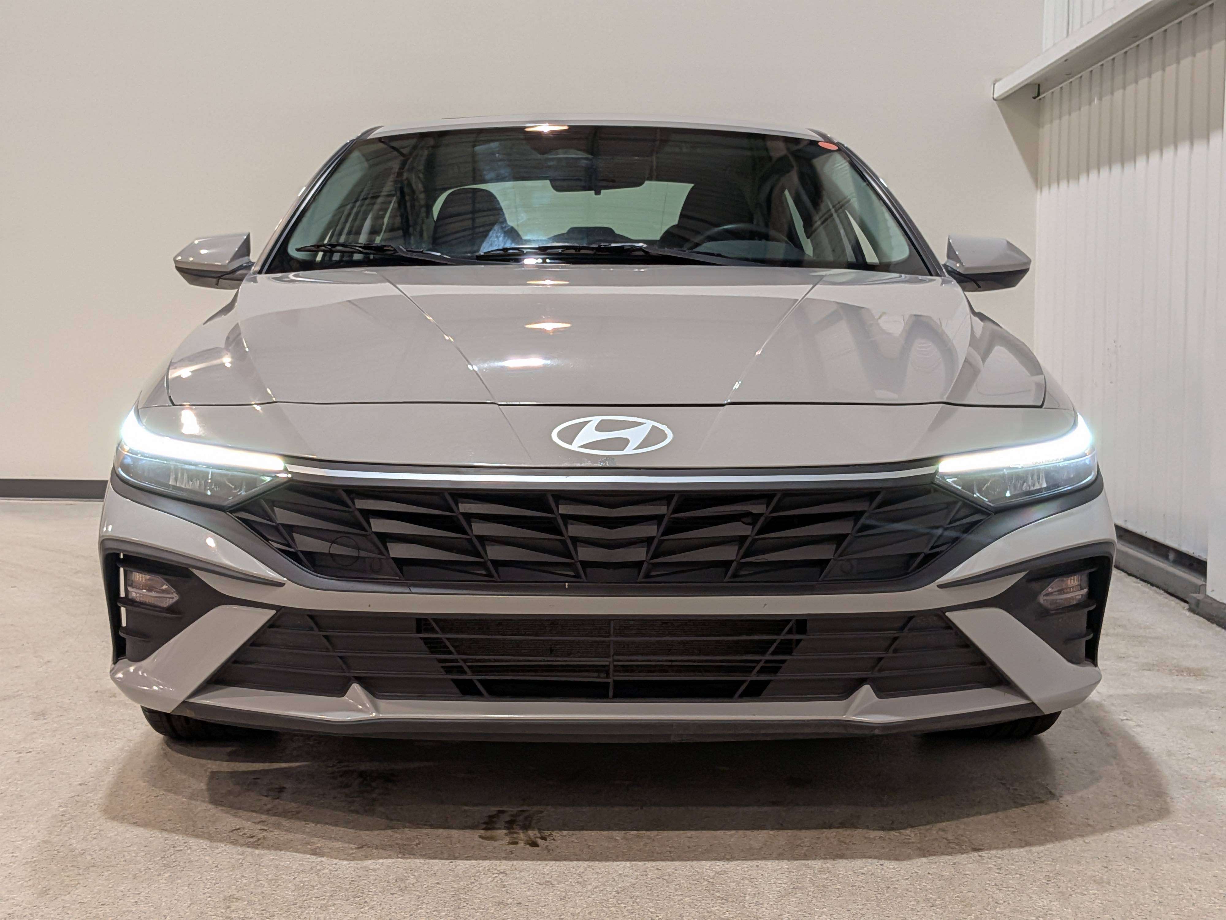 Hyundai Elantra 2025