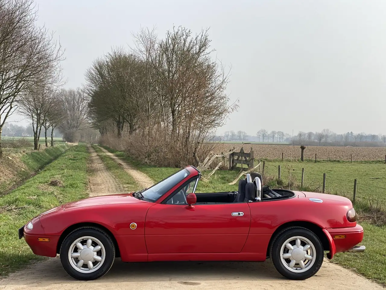 Mazda MX-5 NA 1.6i-16V 116PK, CLASSIC RED, HET ORIGINEEL!, foto 3