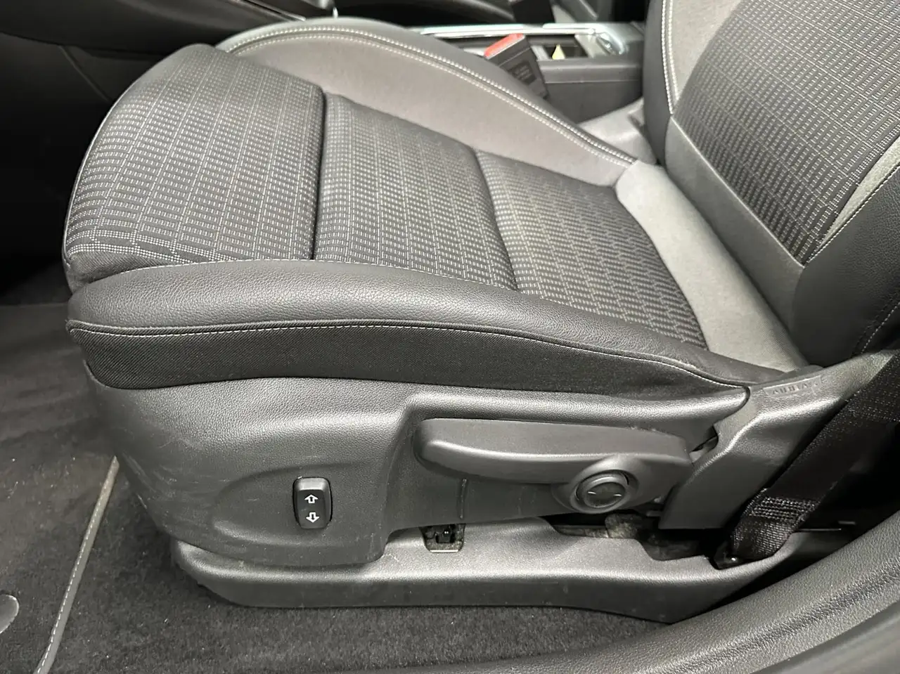 Opel Astra 1.2 Business Elegance CARPLAY NAVI CRUISE ECC CRUI, миниатюра 16
