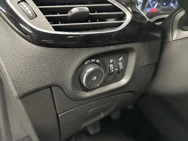 Opel Astra view 18