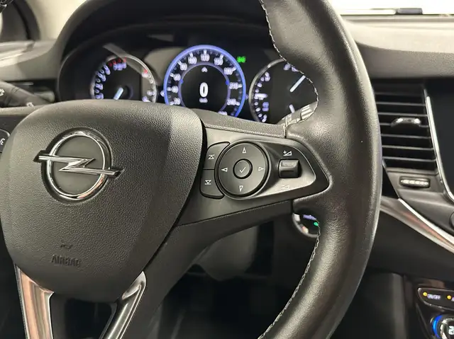 Opel Astra view 21