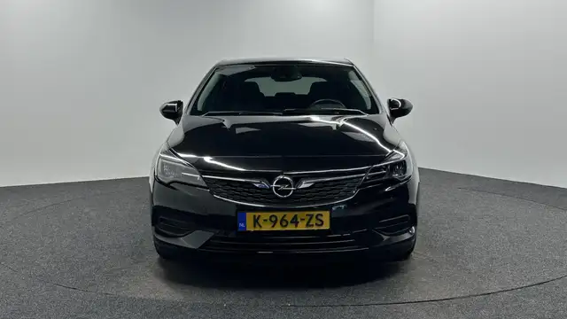 Opel Astra view 6
