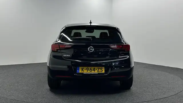 Opel Astra view 7