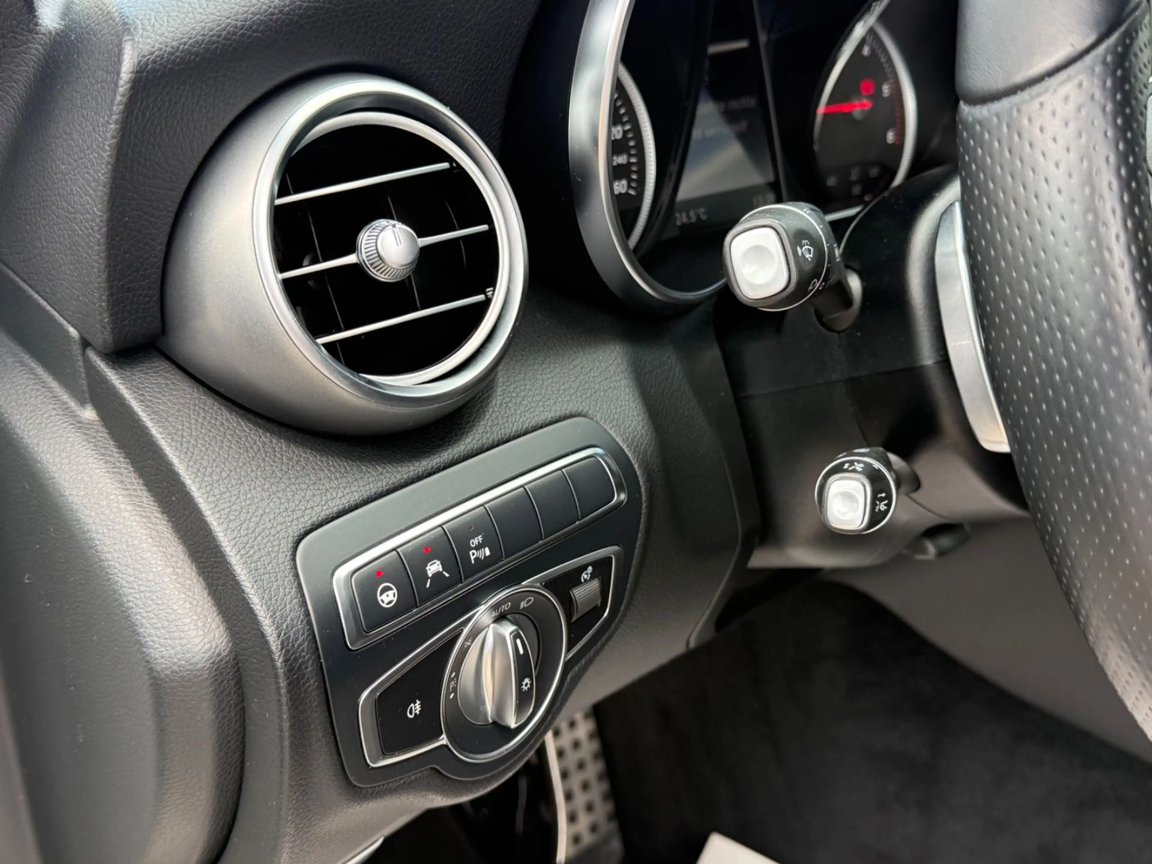 Mercedes-Benz C 250 Coupe AMG L Kamera Abstandsregeltempomat — photo 9