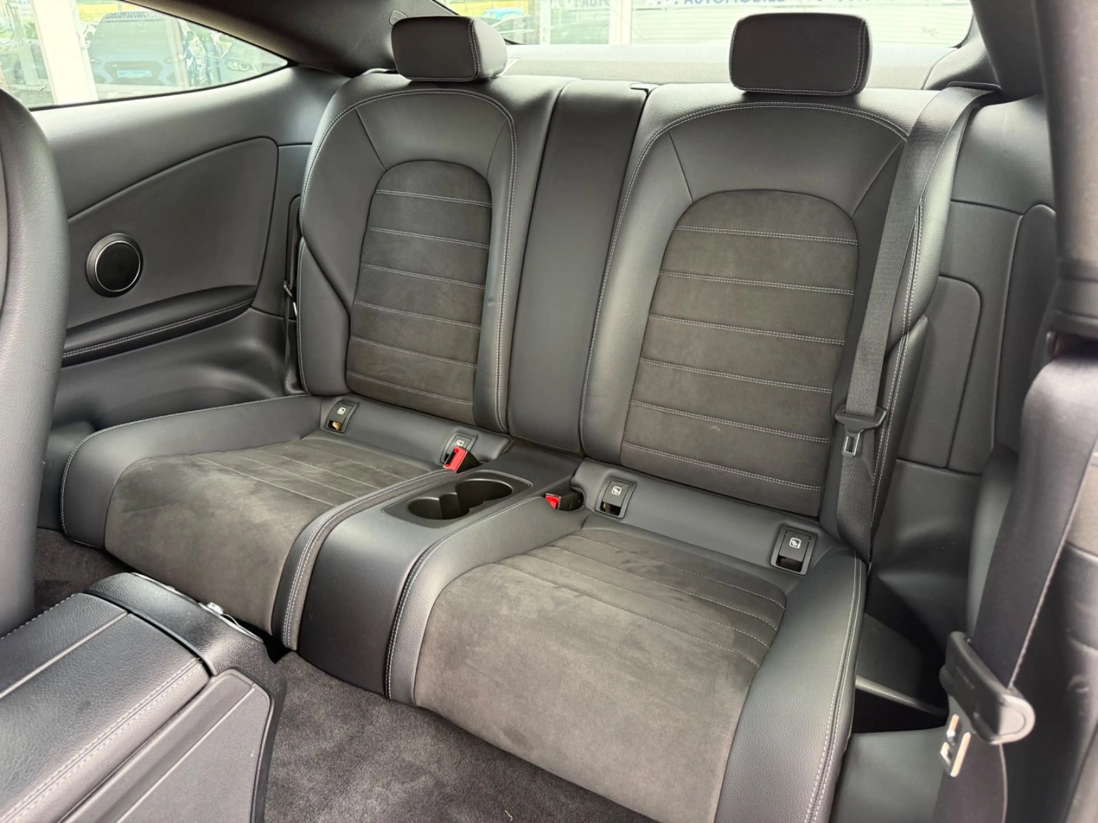 Mercedes-Benz C 250 Coupe AMG L Kamera Abstandsregeltempomat — photo 11
