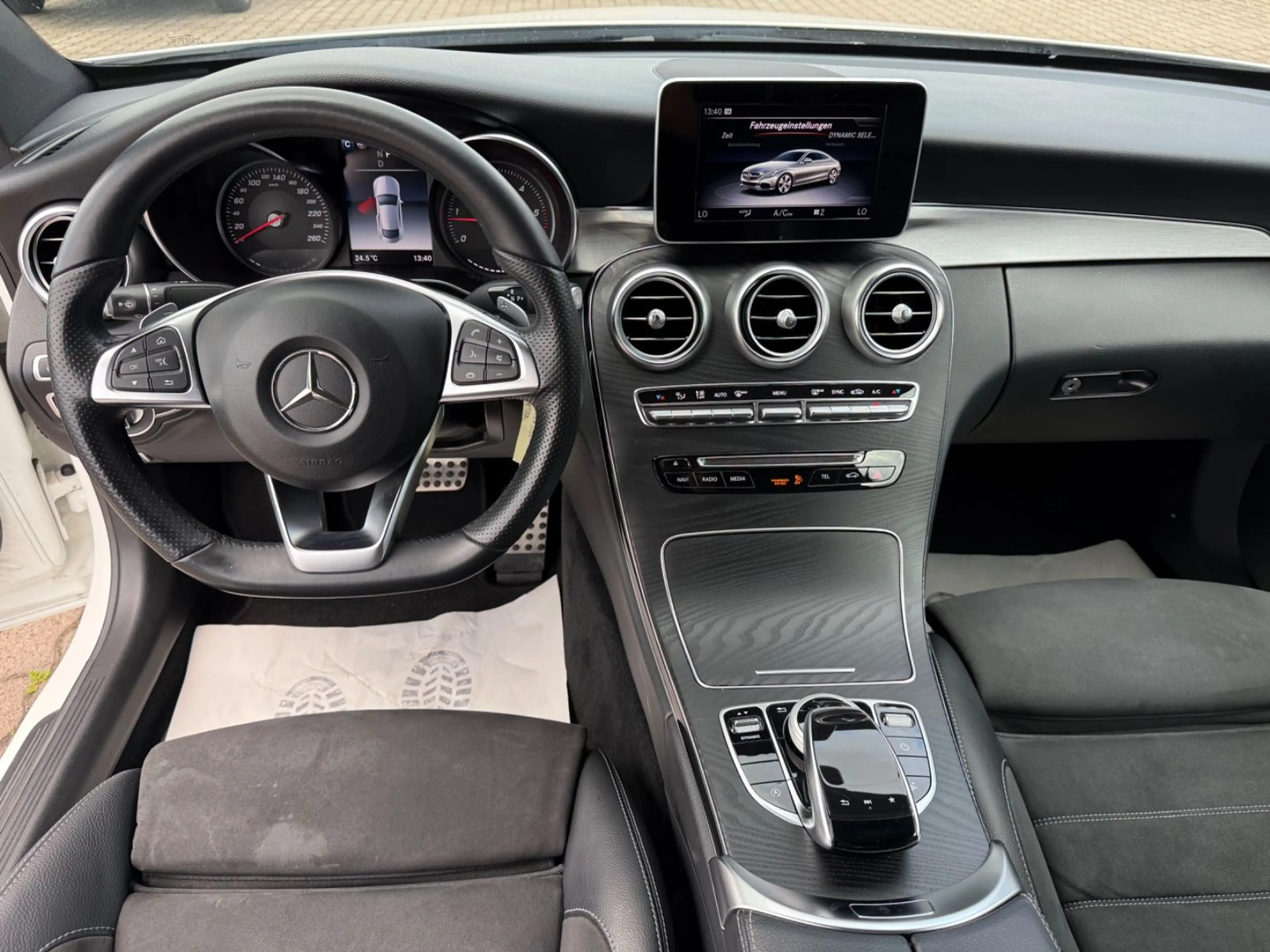 Mercedes-Benz C 250 Coupe AMG L Kamera Abstandsregeltempomat — photo 13