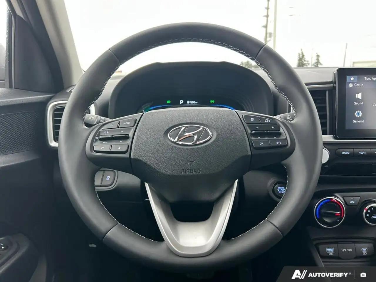 Hyundai Venue снимка Hyundai Venue