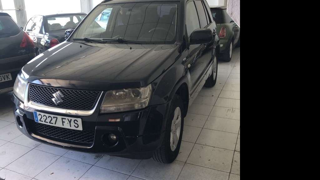 Suzuki Grand Vitara 1.9DDiS JLX-ES - foto 1