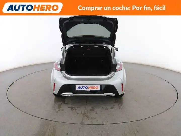 Toyota Auris 2019, foto 17