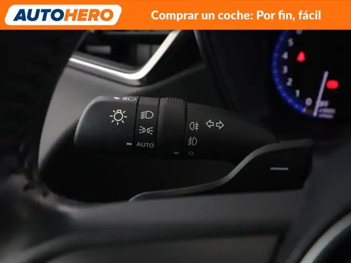Toyota Auris 2019, foto 31
