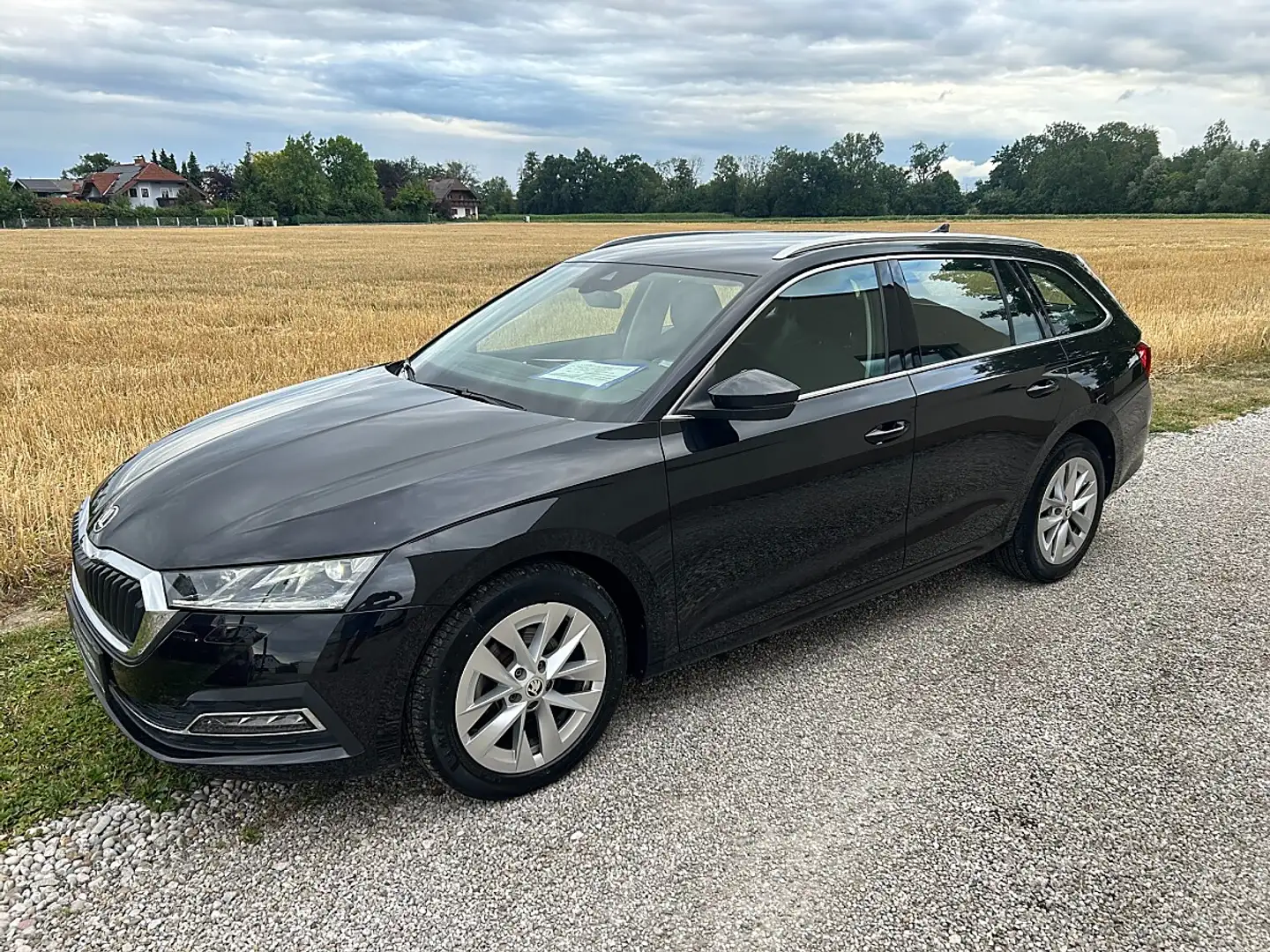 Skoda Octavia Combi 2,0 TDI Style DSG Schwarz - 1
