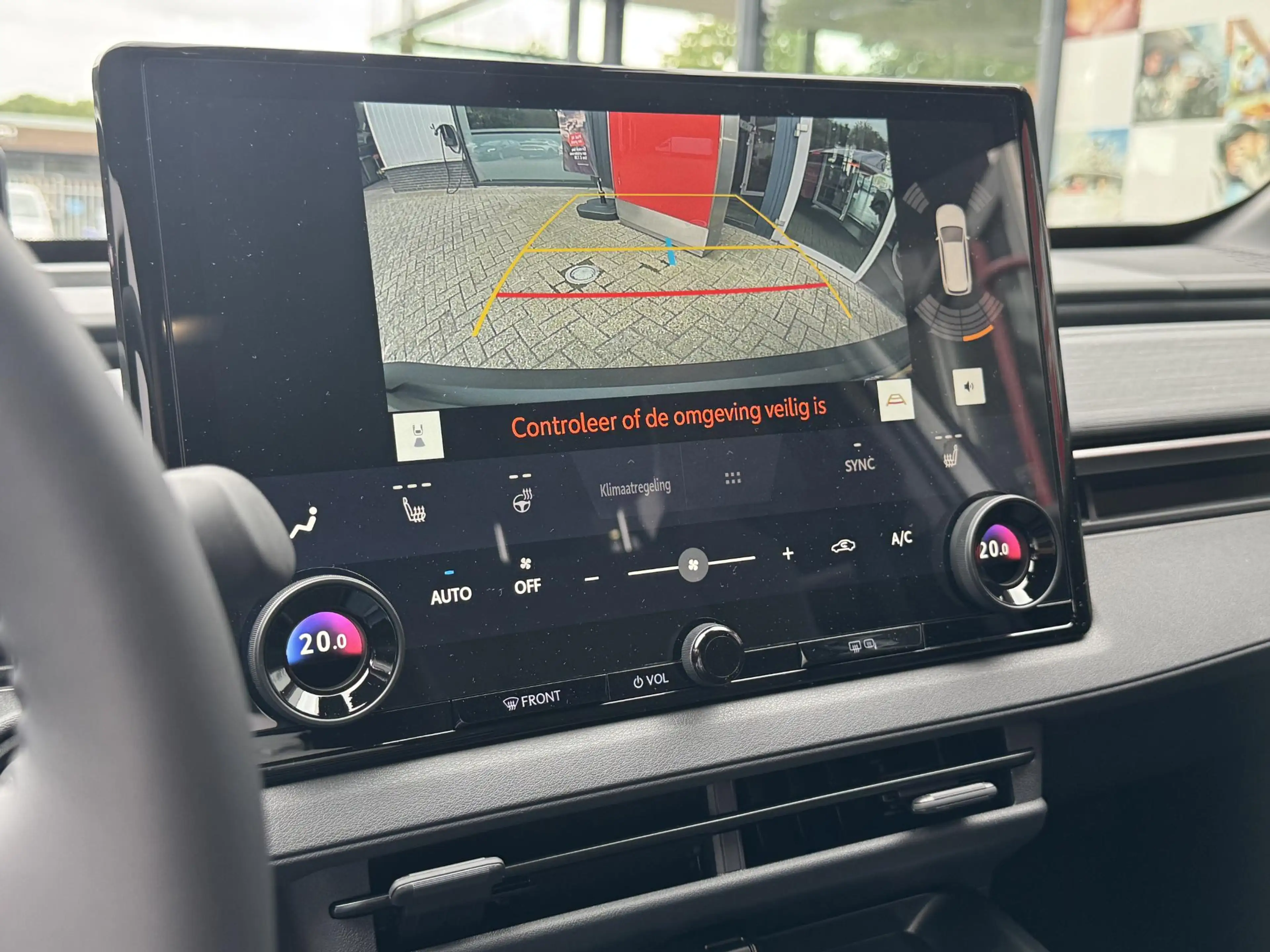 Toyota C-HR+ First Edition 77 kWh WARMTEPOMP EL-ACHTERKLEP PRIV — photo 16