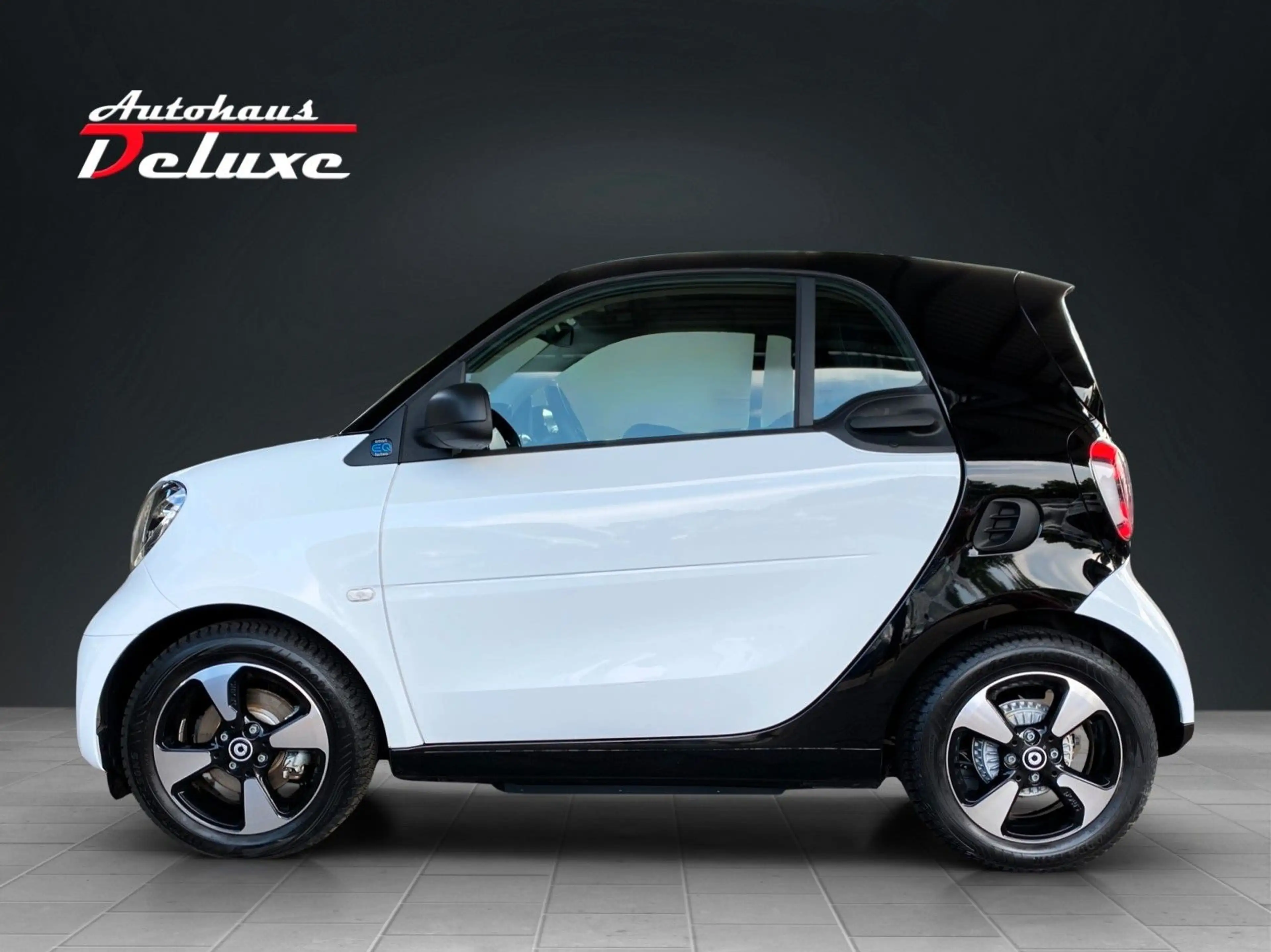 smart forTwo COUPE EQ NAVI-KAMERA-PANORAMA-LED — photo 4