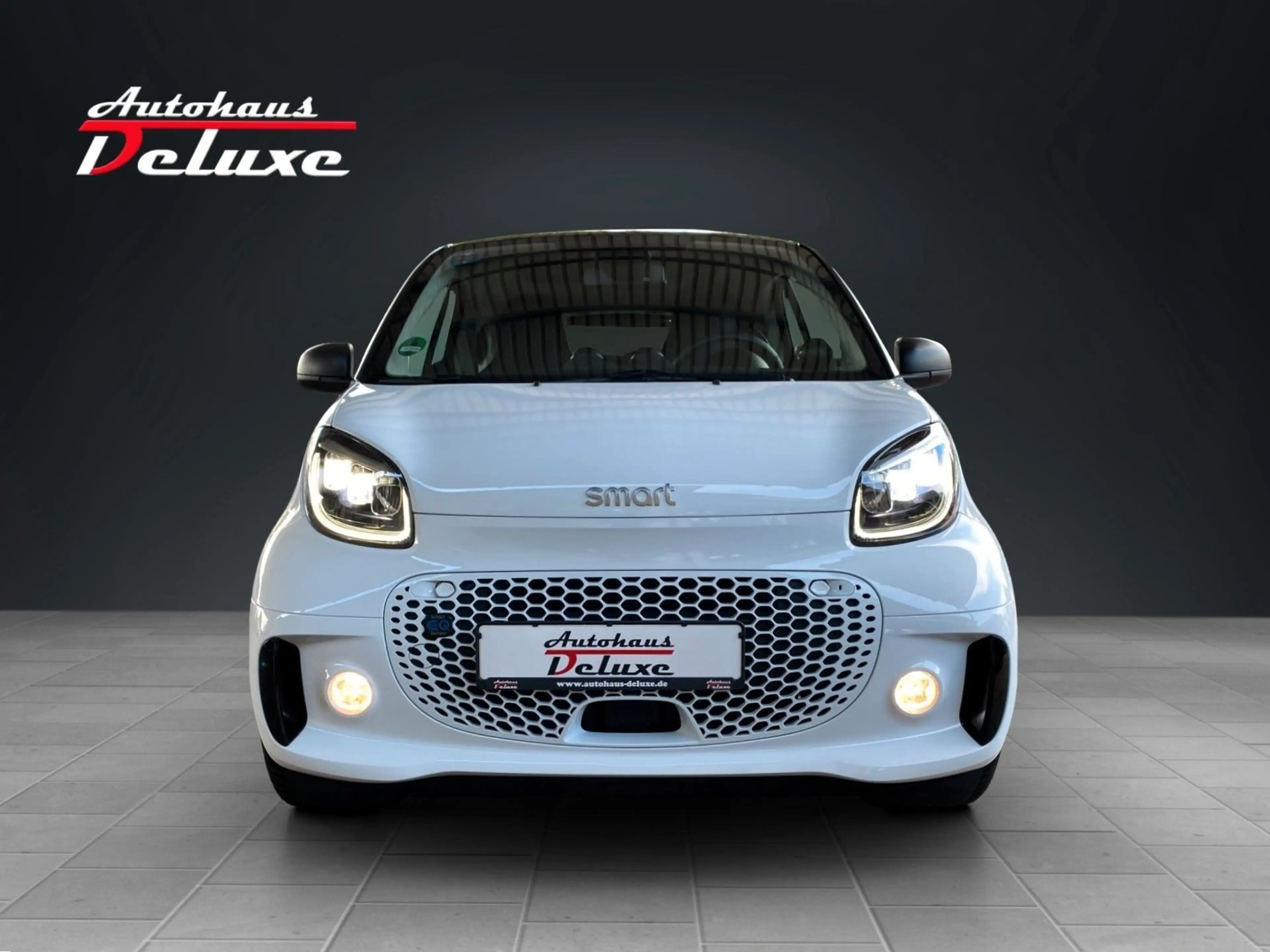 smart forTwo COUPE EQ NAVI-KAMERA-PANORAMA-LED — photo 2